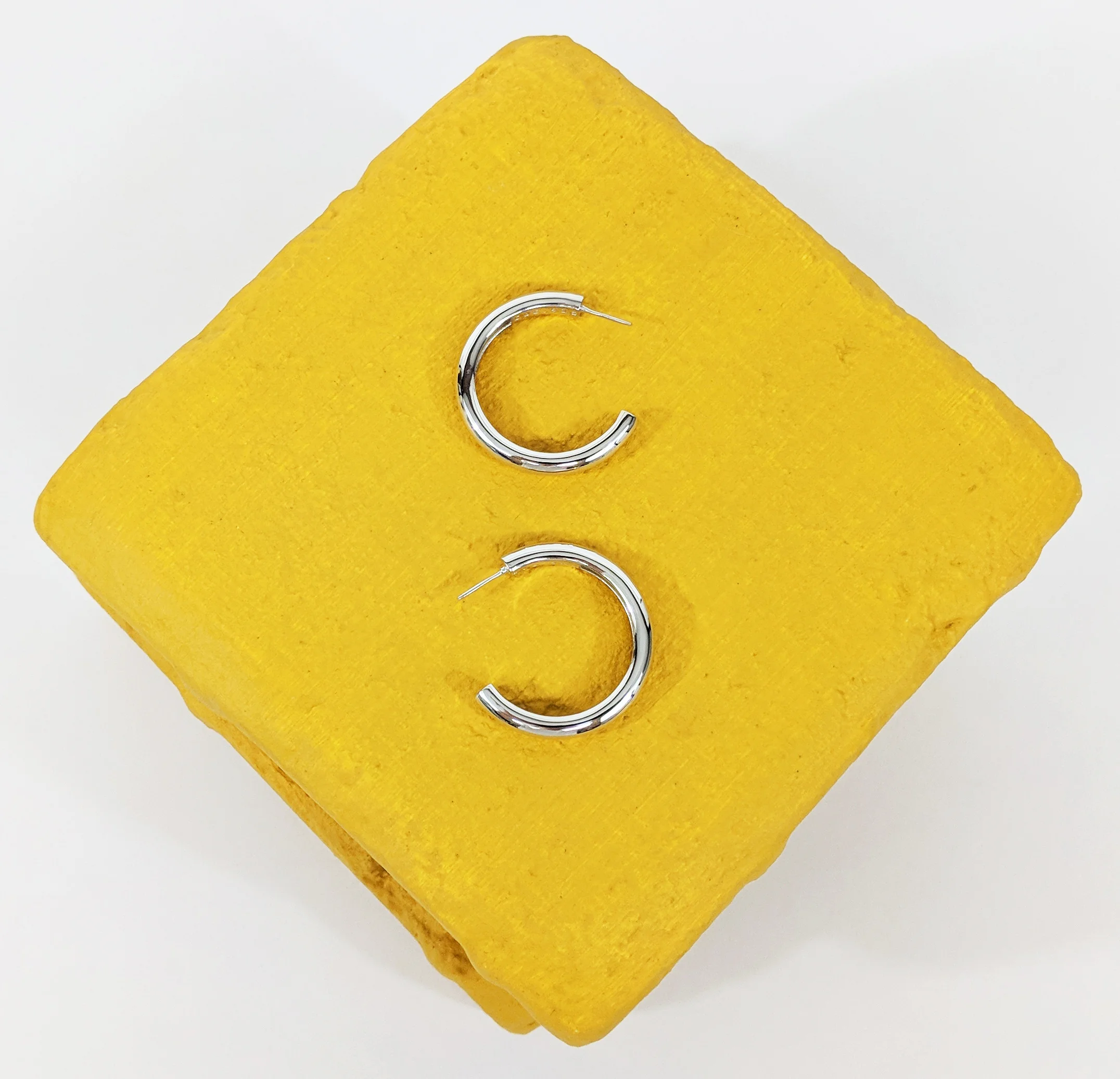 castella-silver-1.jpg