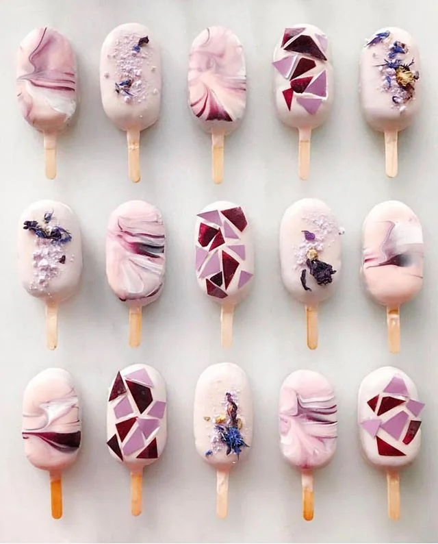Treating ourselves today after a beautiful &amp; successful wedding day yesterday!

Source | @flatylayforever