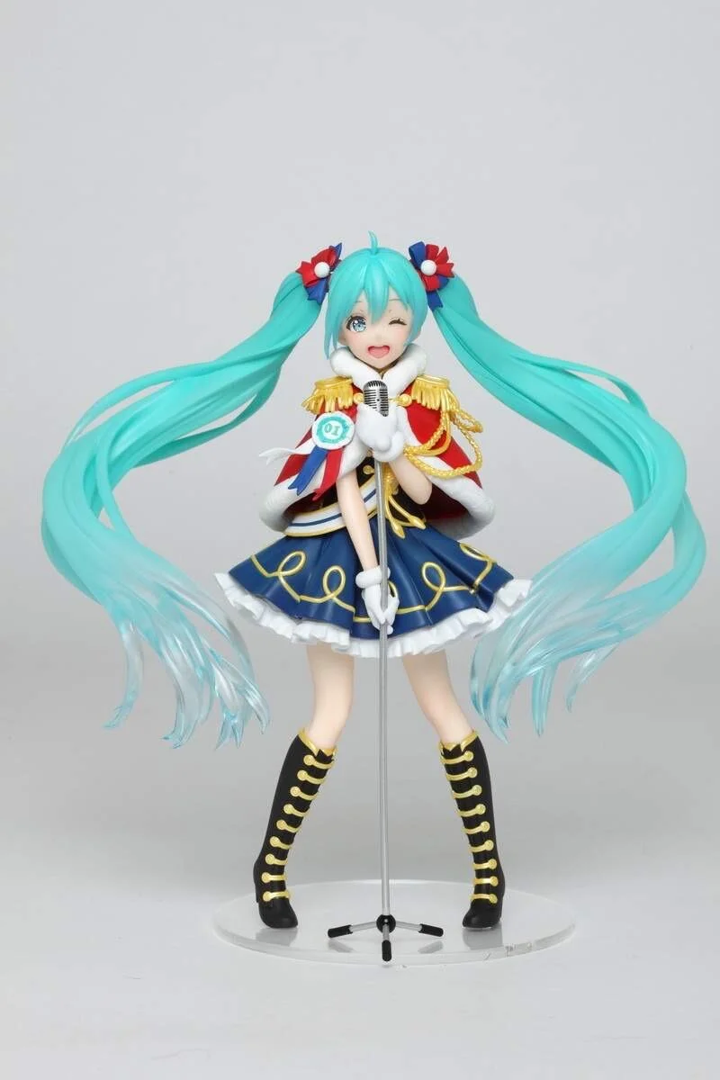 Hatsune Miku Winter Live Figure by Taito