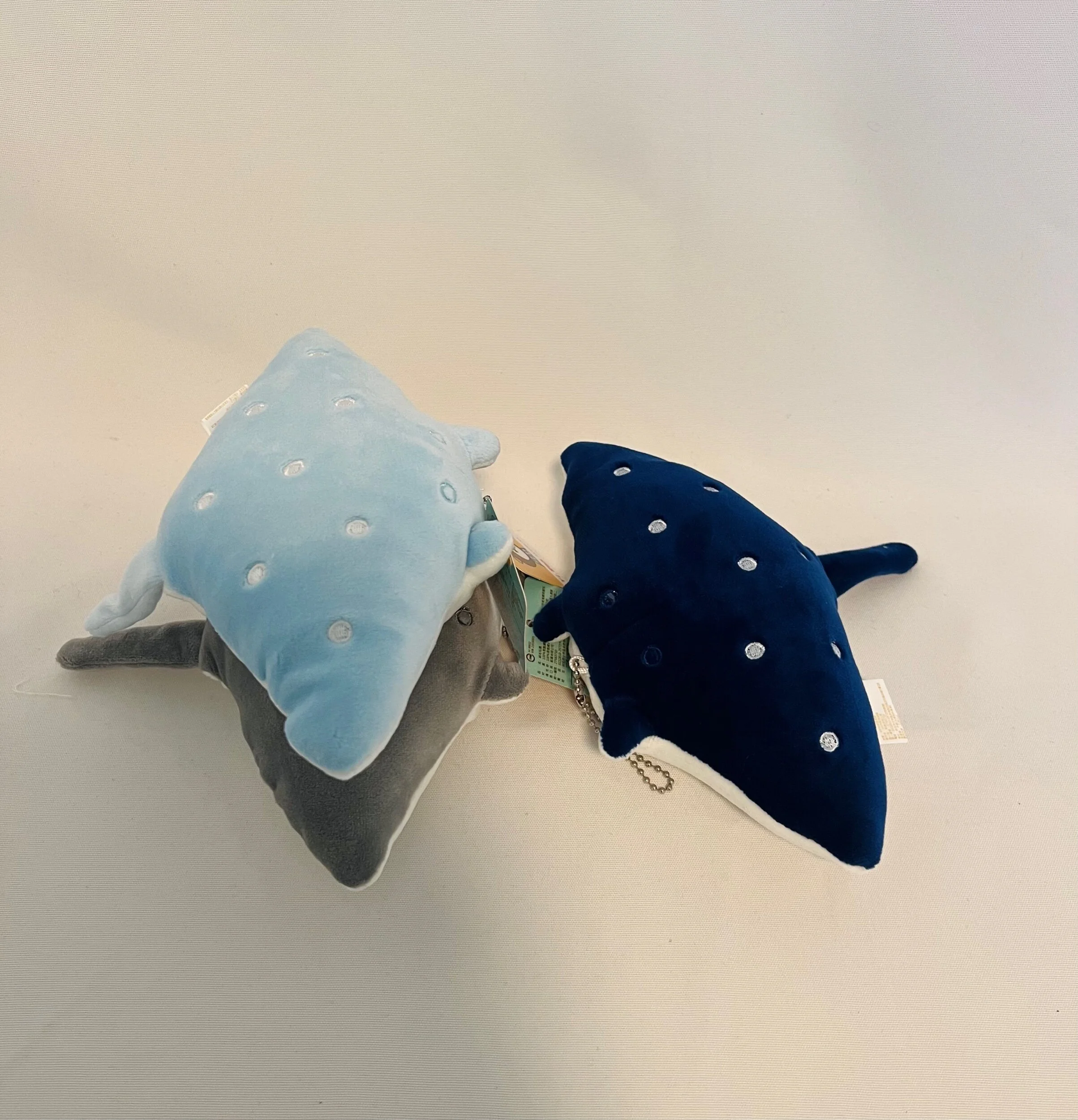 F16E24A5-35F6-4D43-97A2-66B4D08015CB