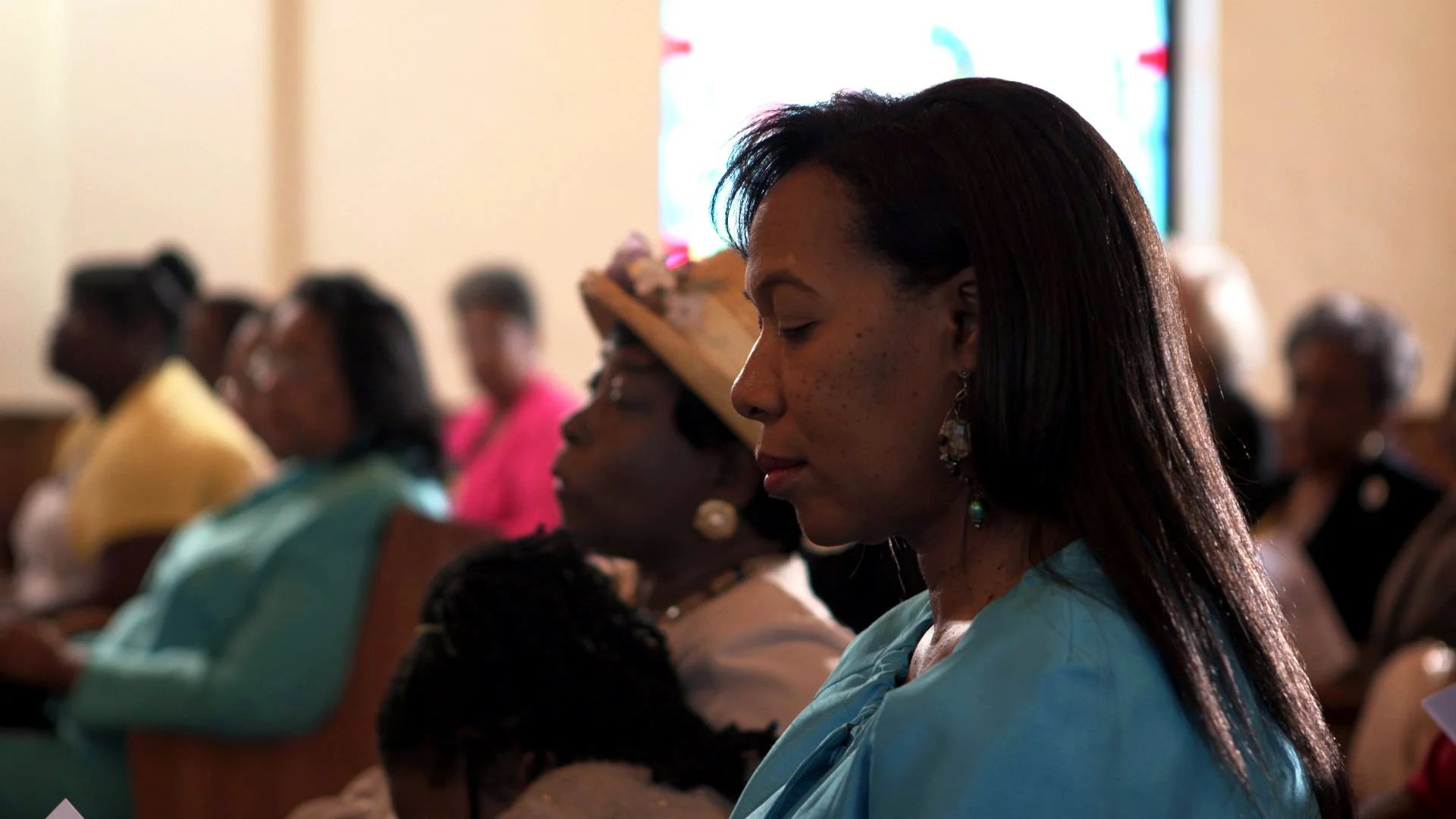 Woman_Profile_Westminster_Church_Eyes_Closed_AmericanCreed_72dpi.jpg