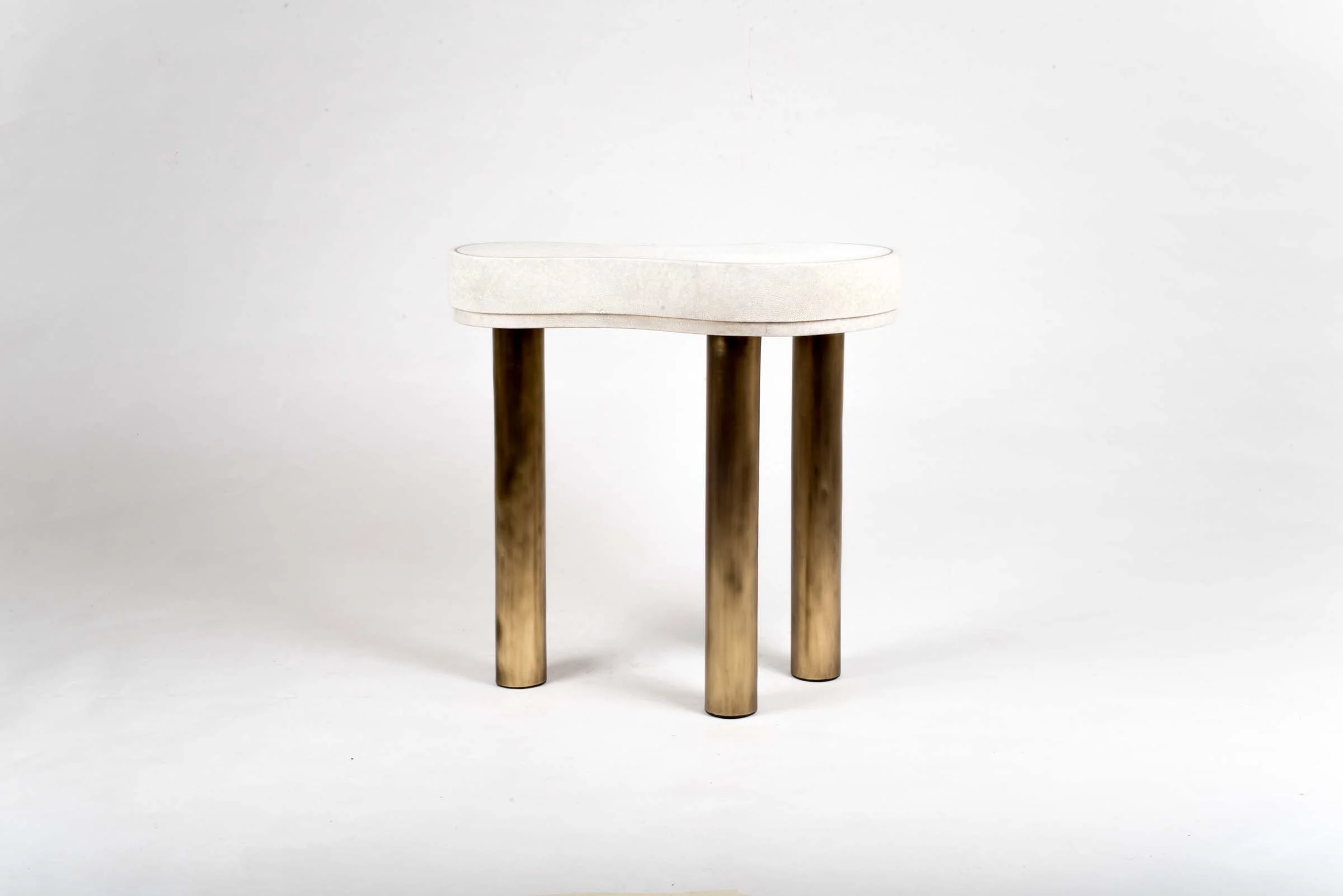 KST23-D1-V1-Product-shop-Kifu-Paris-Texture-Shagreen-Shell-Interior-Tabletop=Decor-Accesories-Furniture.jpg