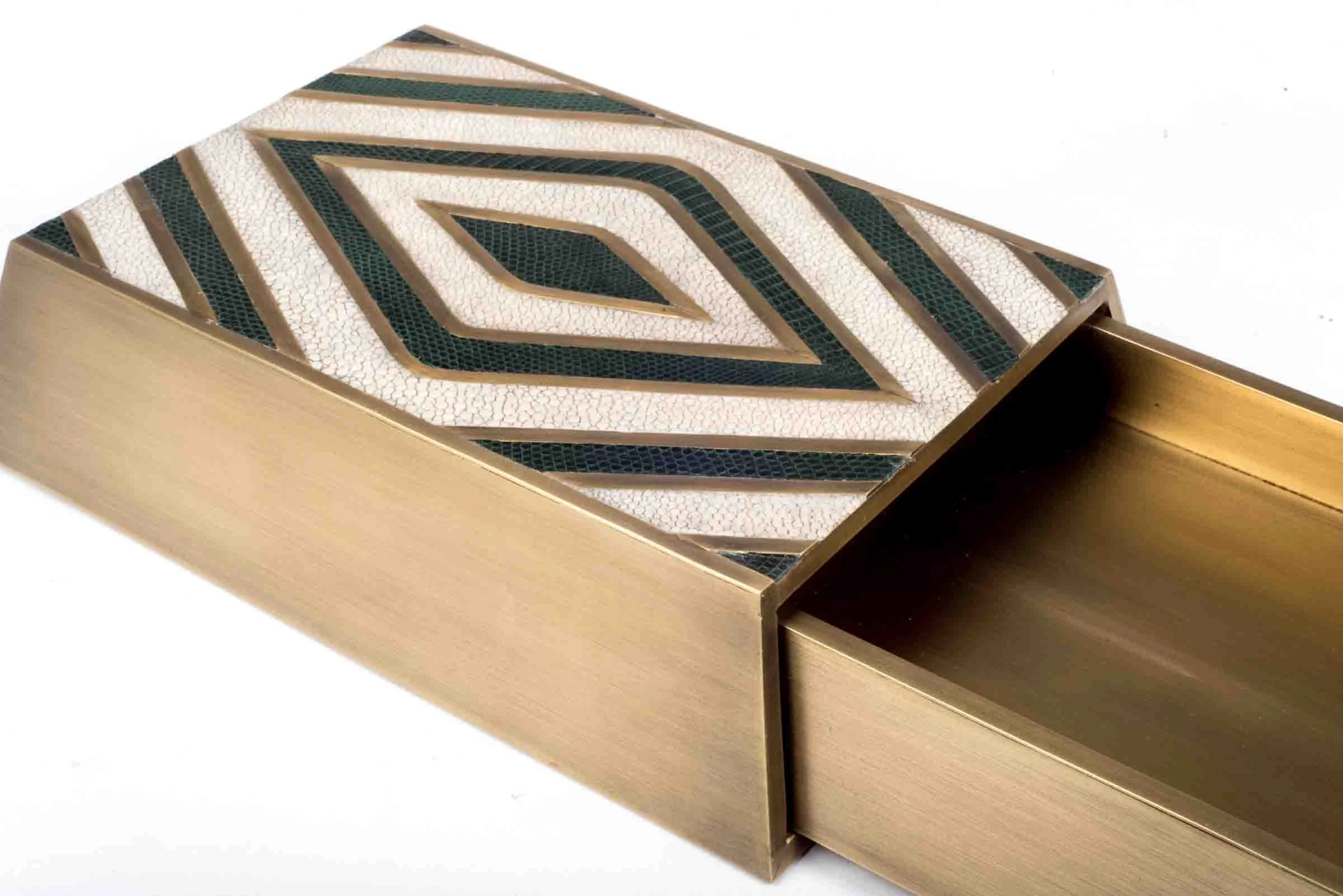 KB13L-D1-TL02-V5-Product-shop-Kifu-Paris-Texture-Shagreen-Shell-Interior-Tabletop=Decor-Accesories-Furniture.jpg