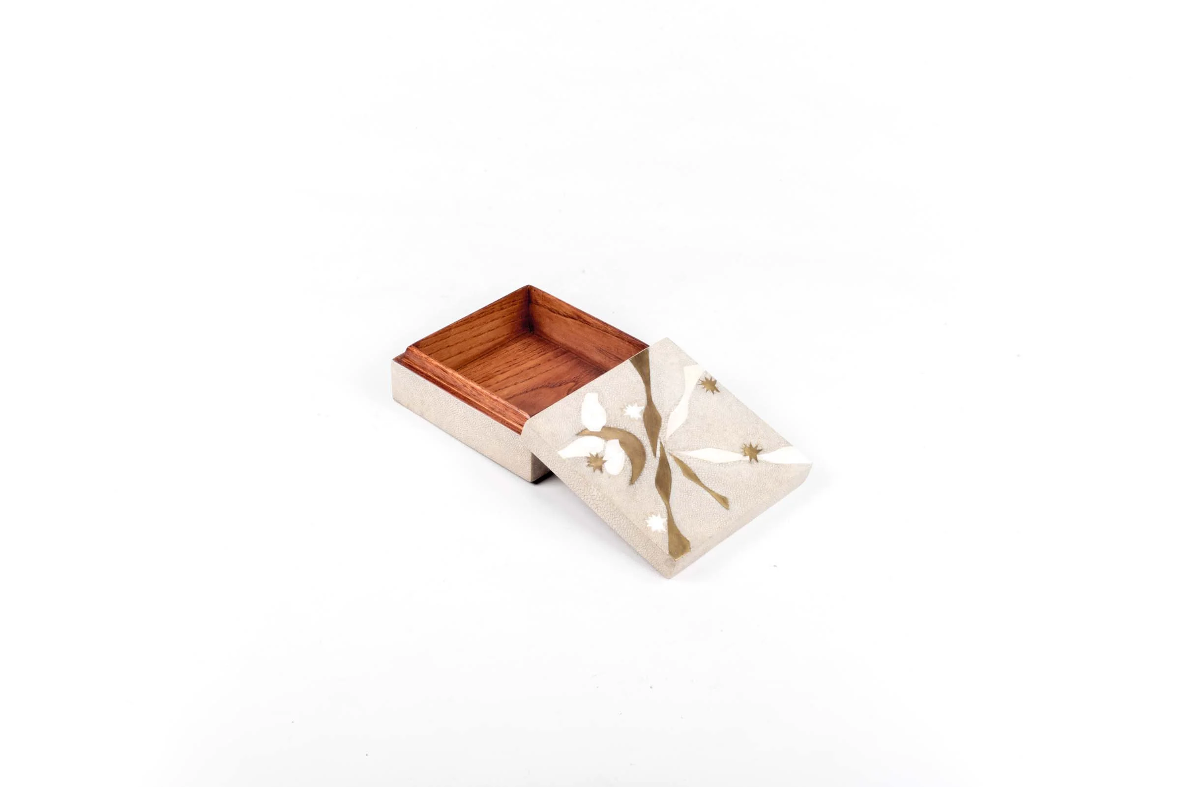 KB28S-D150LT-V7-Product-shop-Kifu-Paris-Texture-Shagreen-Shell-Interior-Tabletop=Decor-Accesories-Furniture.jpg