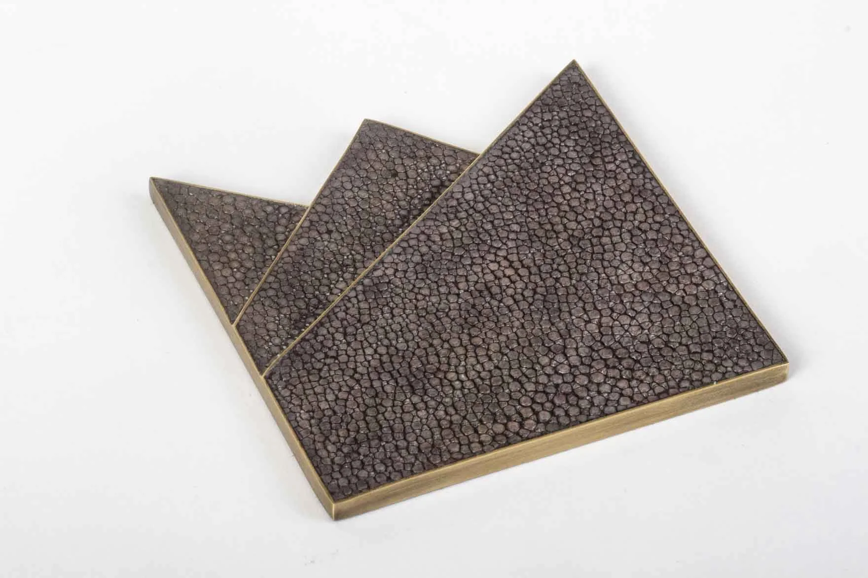 KCO02-D101-V1-Product-shop-Kifu-Paris-Texture-Shagreen-Shell-Interior-Tabletop=Decor-Accesories-Furniture.jpg