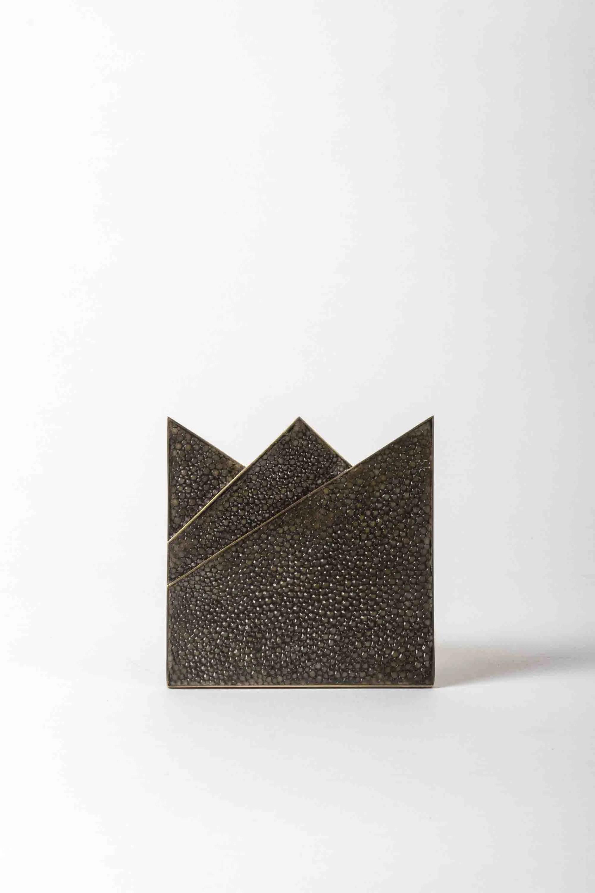 KCO02-D101-V2-Product-shop-Kifu-Paris-Texture-Shagreen-Shell-Interior-Tabletop=Decor-Accesories-Furniture.jpg