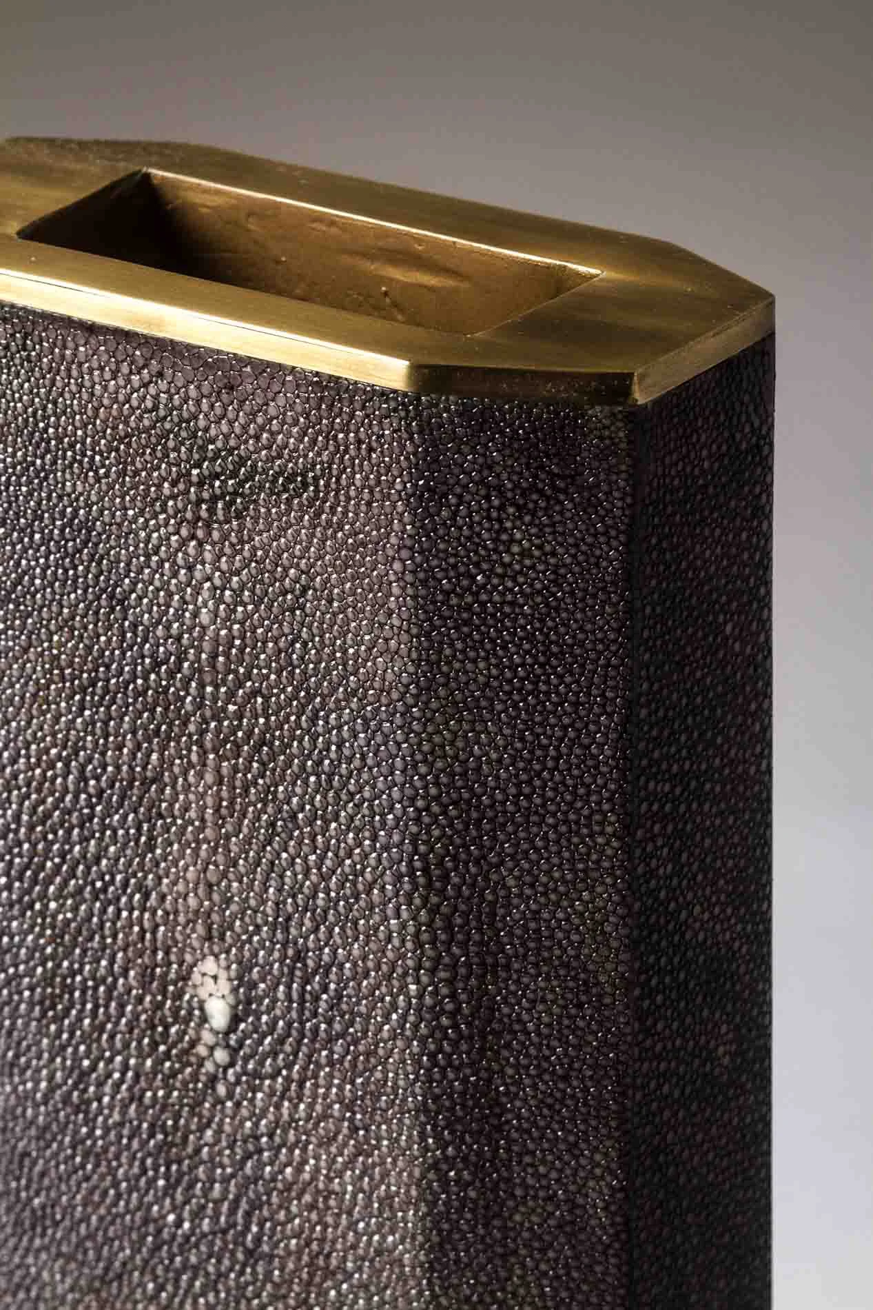 KV03-L-D146-V3-Product-shop-Kifu-Paris-Texture-Shagreen-Shell-Interior-Tabletop=Decor-Accesories-Furniture.jpg