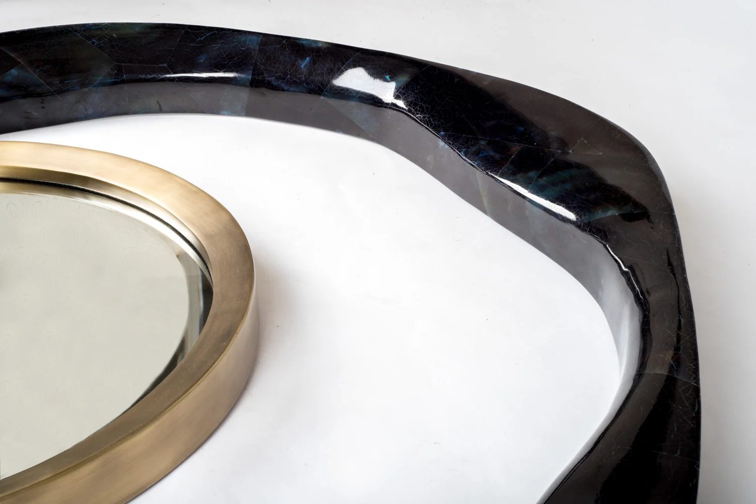 Shop-Decor-Luxury-Barneys-Neiman-Marcus-neimanmarcus-gift-Paris-New-York-Shagreen-Exotic-art-deco-ryaugousti-ry-augousti-103-rue-dubac-103ruedubac-nydc-newyork-newyorkdesigncenter-boutiqueMR35L-L25-V1.jpg