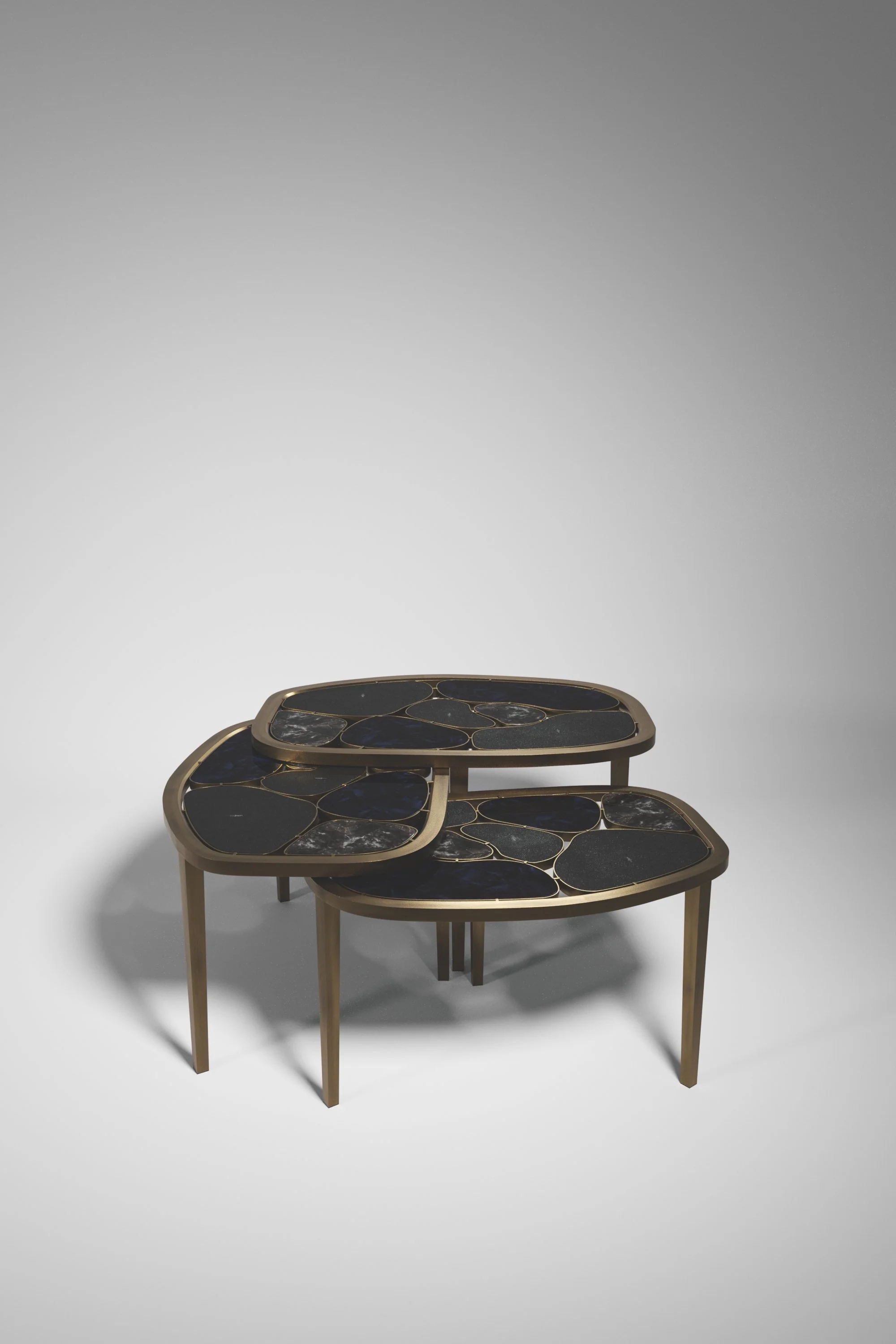 Coffee-Tables_Nesting_ D156_ L25_View010000.jpg