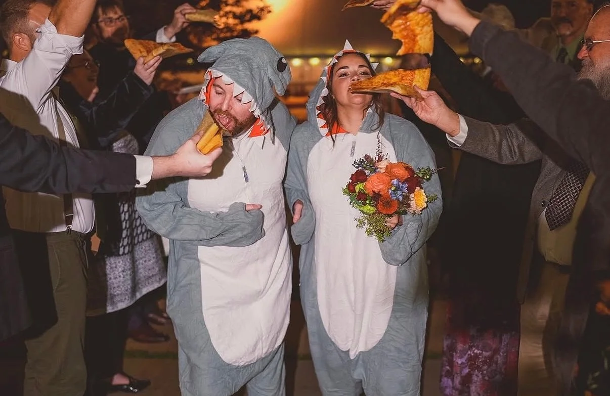 If you aren&rsquo;t leaving your reception with this feeling, you&rsquo;re doing it wrong 🍕 

📷 @amativecreative