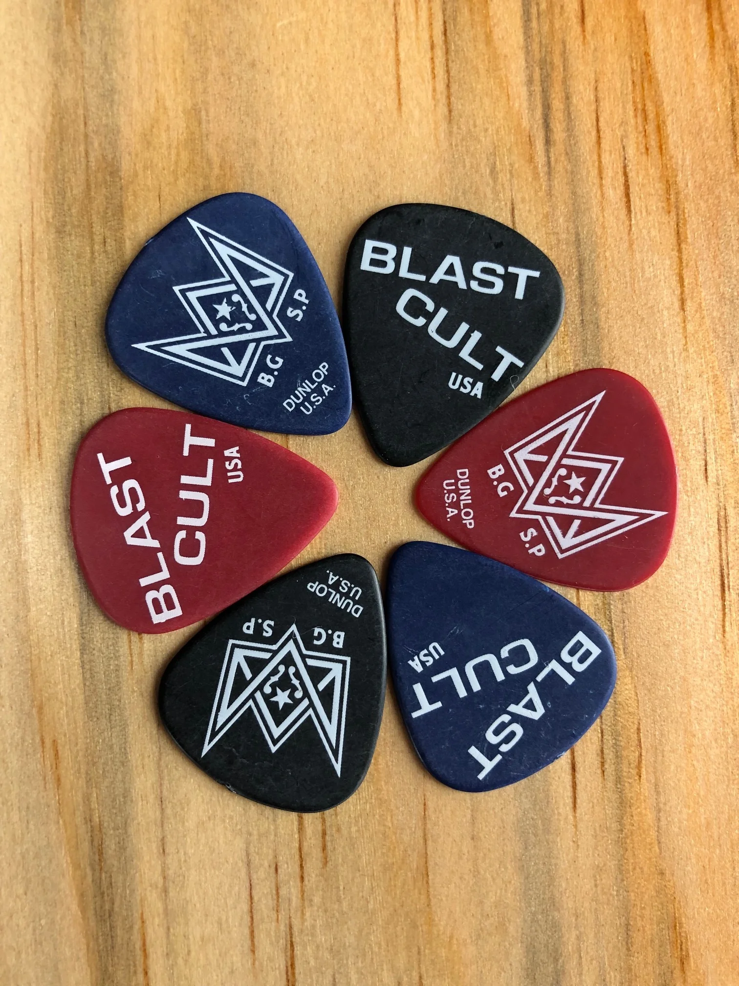 Blast_Cult_Guitars_2126.jpg