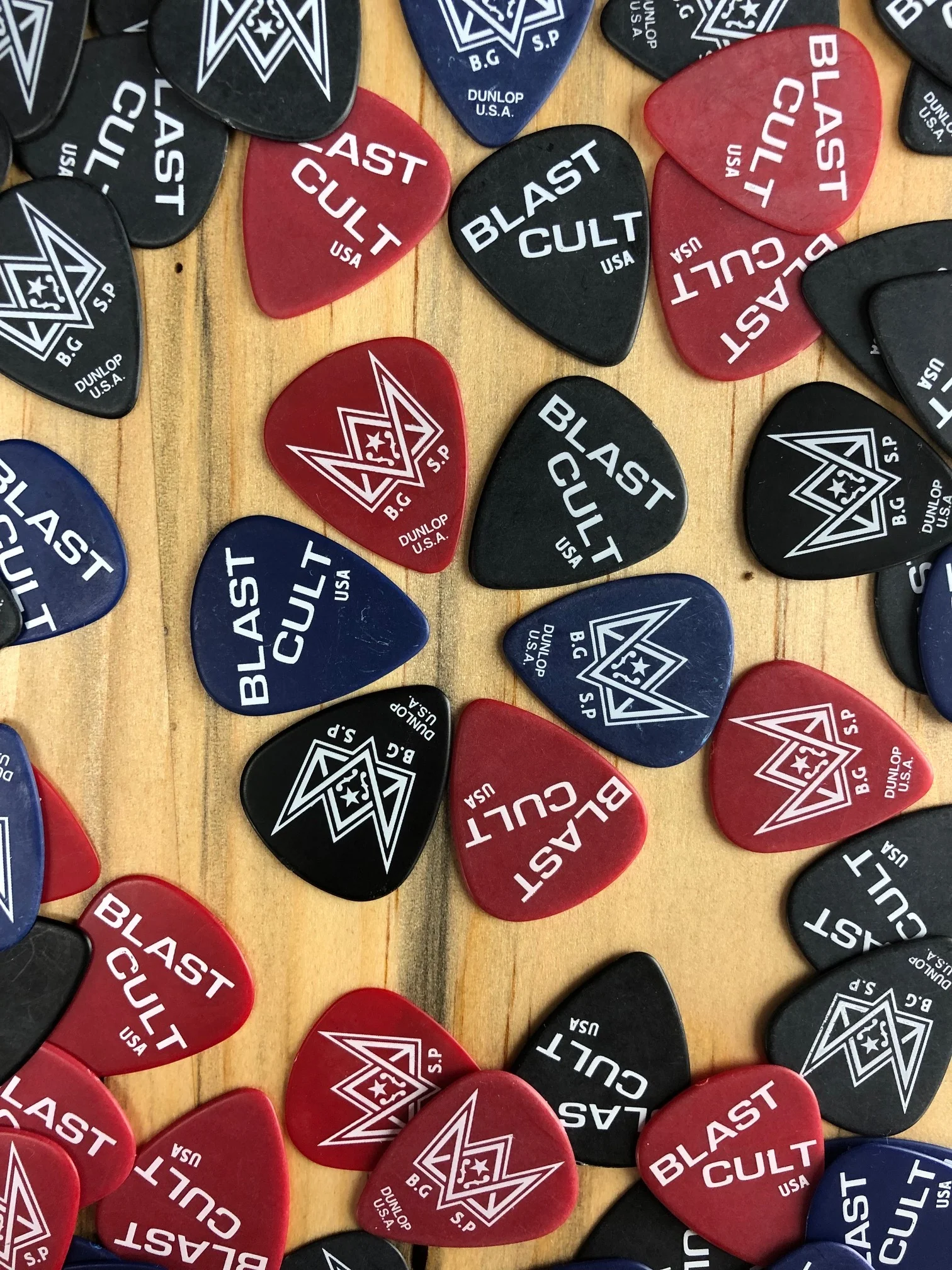 Blast_Cult_Guitars_2128.jpg