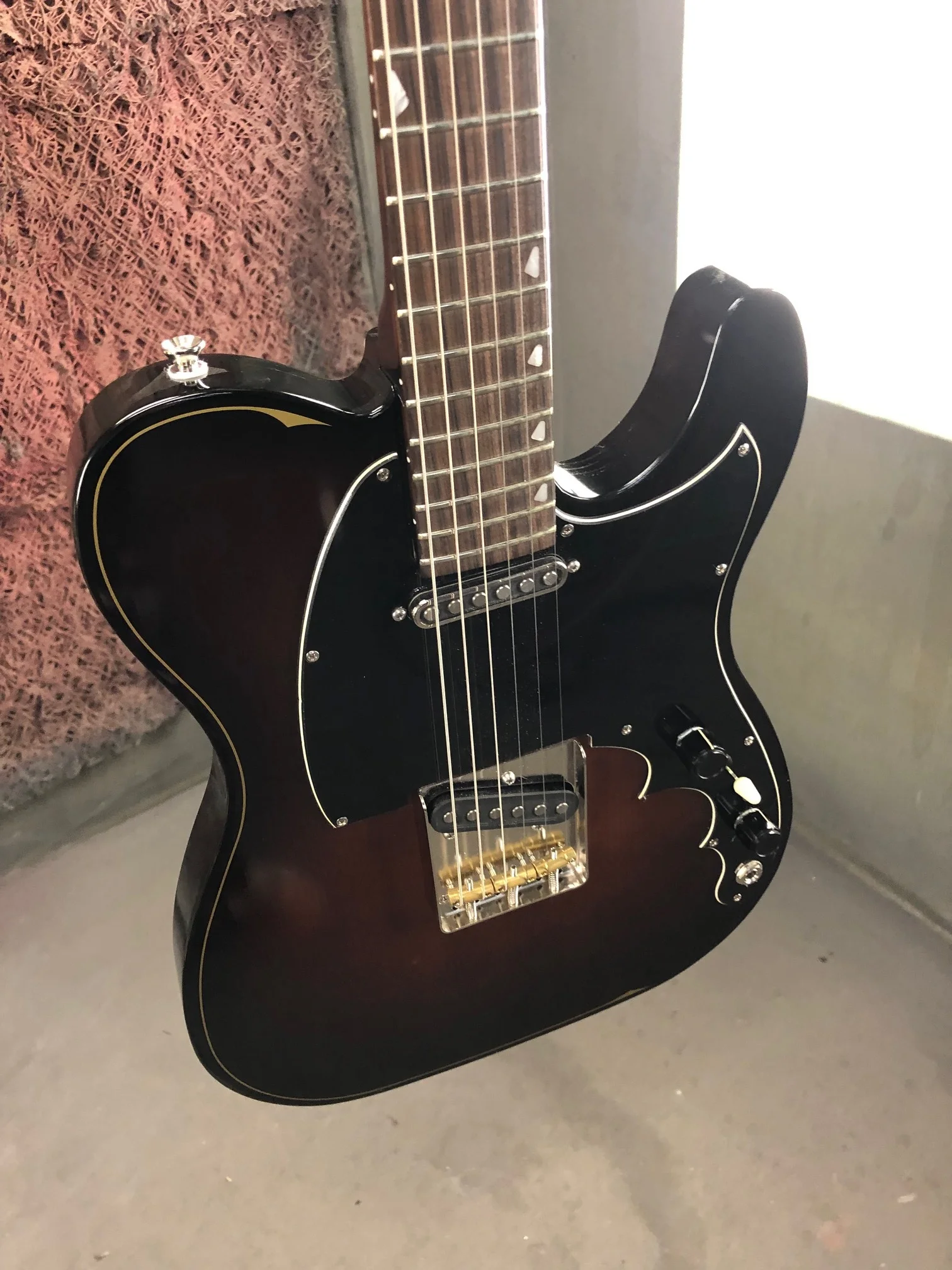 Blast_Cult_Guitars_2188.jpg
