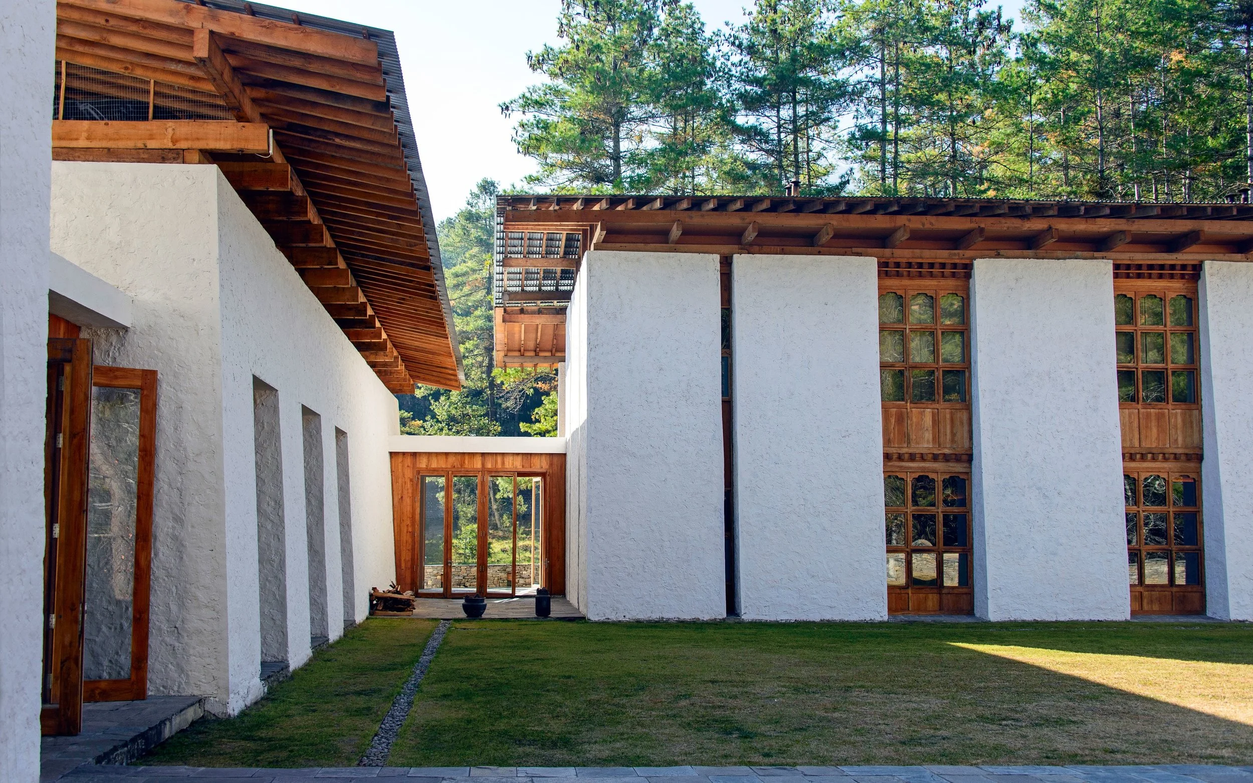amankora-thimphu-bhutan-exterior2.jpg