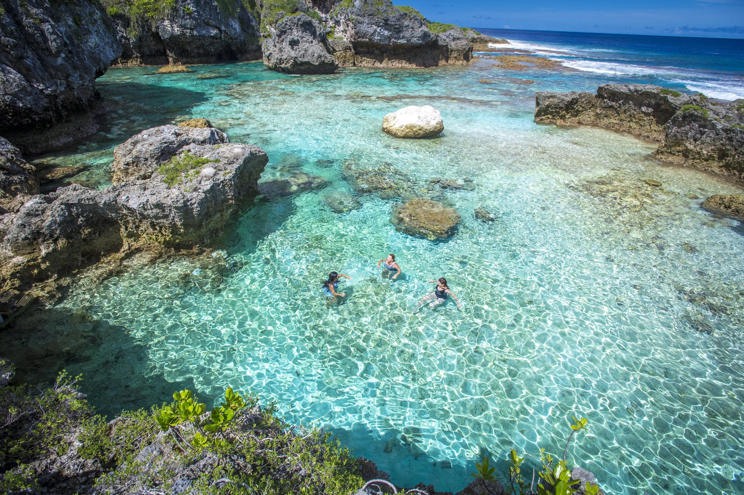 412998-limu_pools_group_swim_niue.jpg