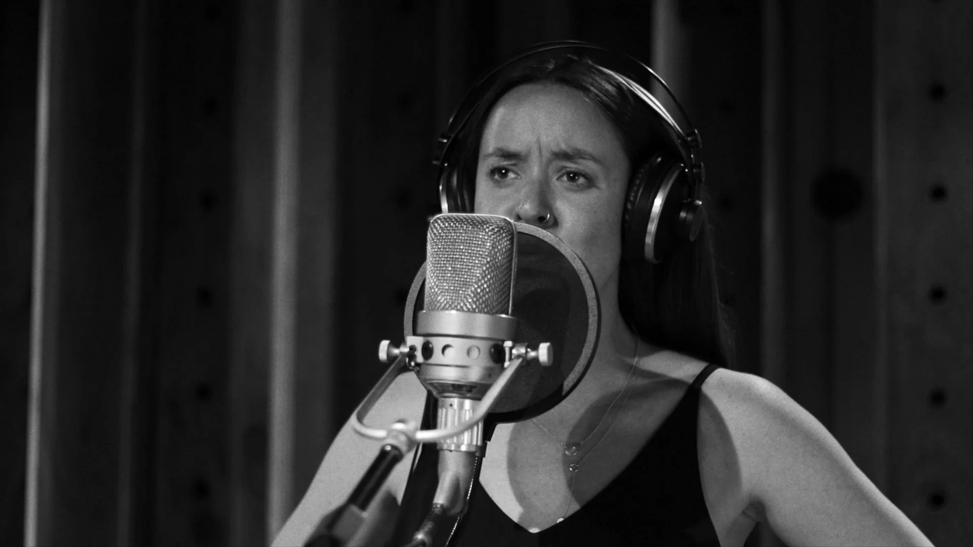 Kate Wadey - The Moon Song