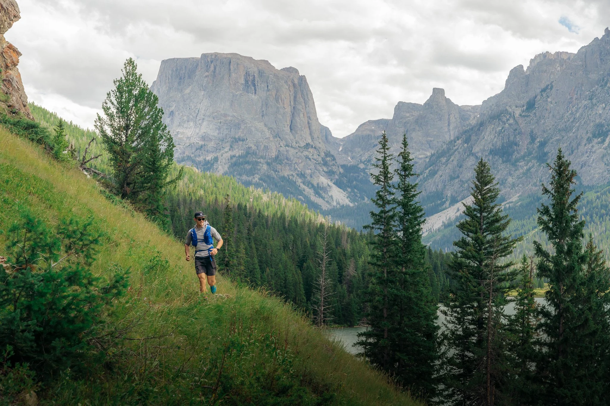 Backpacking_Running_Wyoming_Wind_river_Range_Summer-Cody-Updike-Photography01.jpg