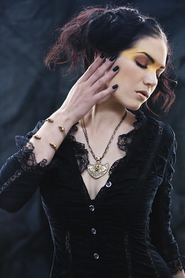 Miyu Decay Berber Macabre in Brass