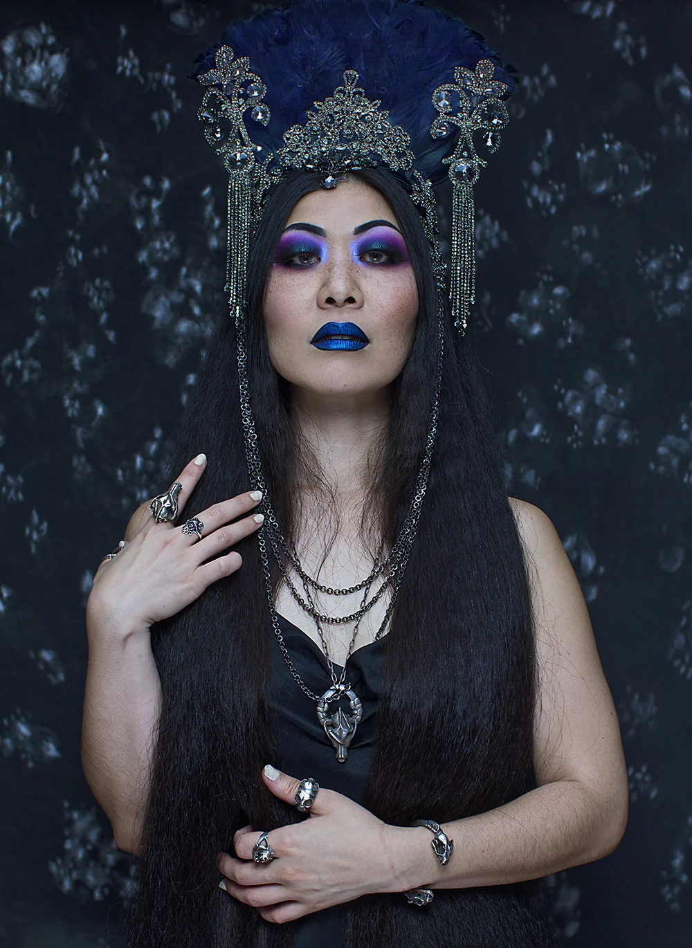 Models: Jessica Dru & Stephanie Inagaki / MUA: Erin Nakashima / Photo: Allan Amato