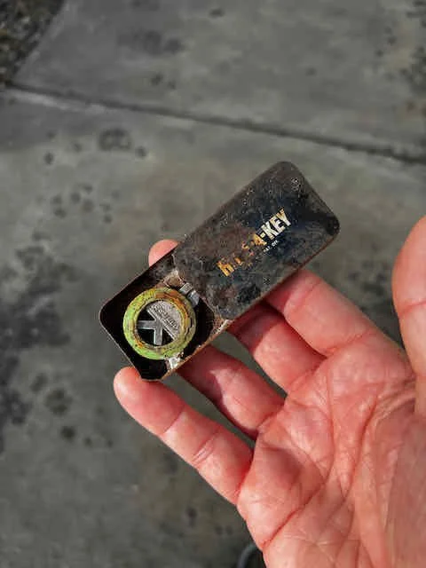 0666 - found hidden key