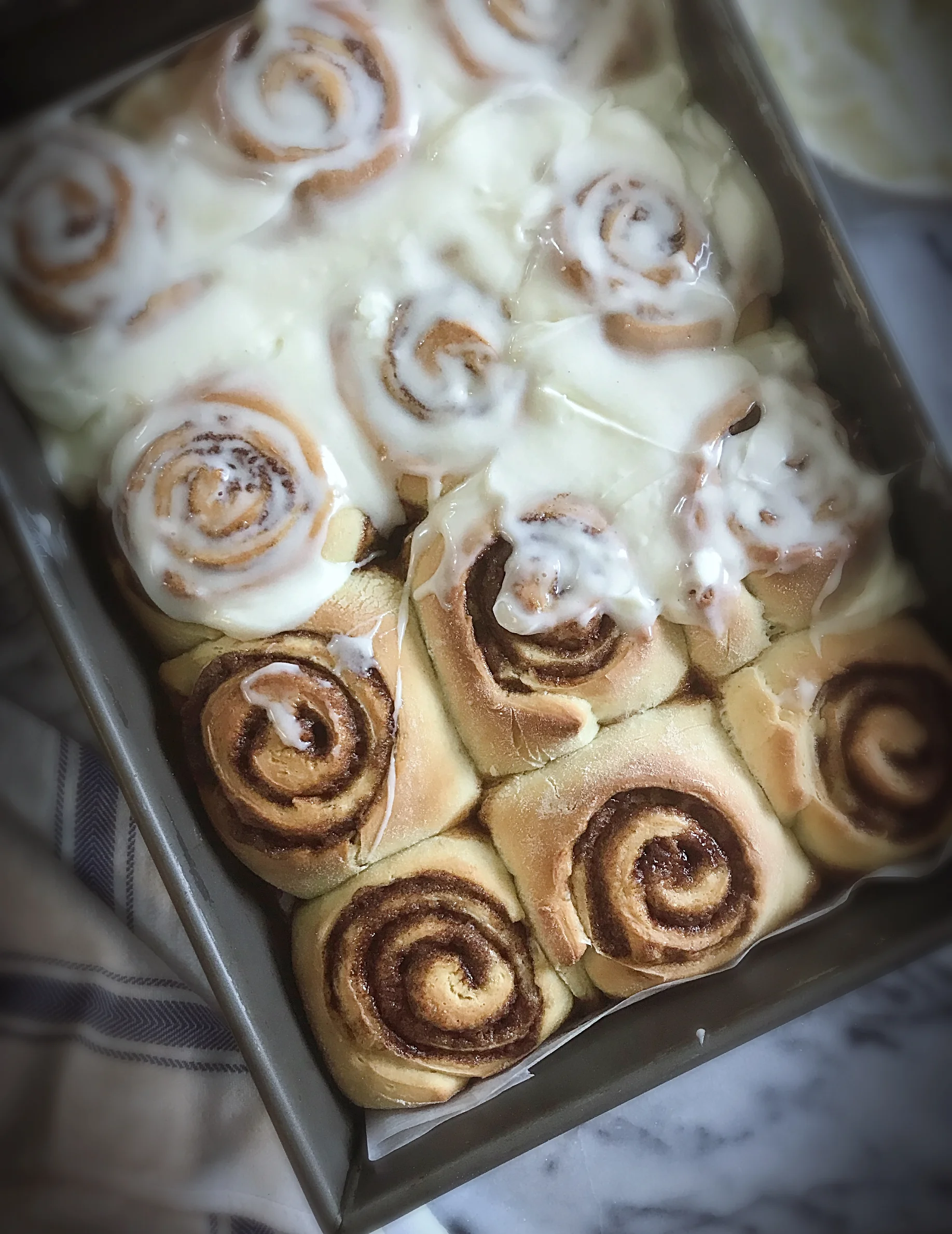 OVERNIGHT CINNAMON ROLLS