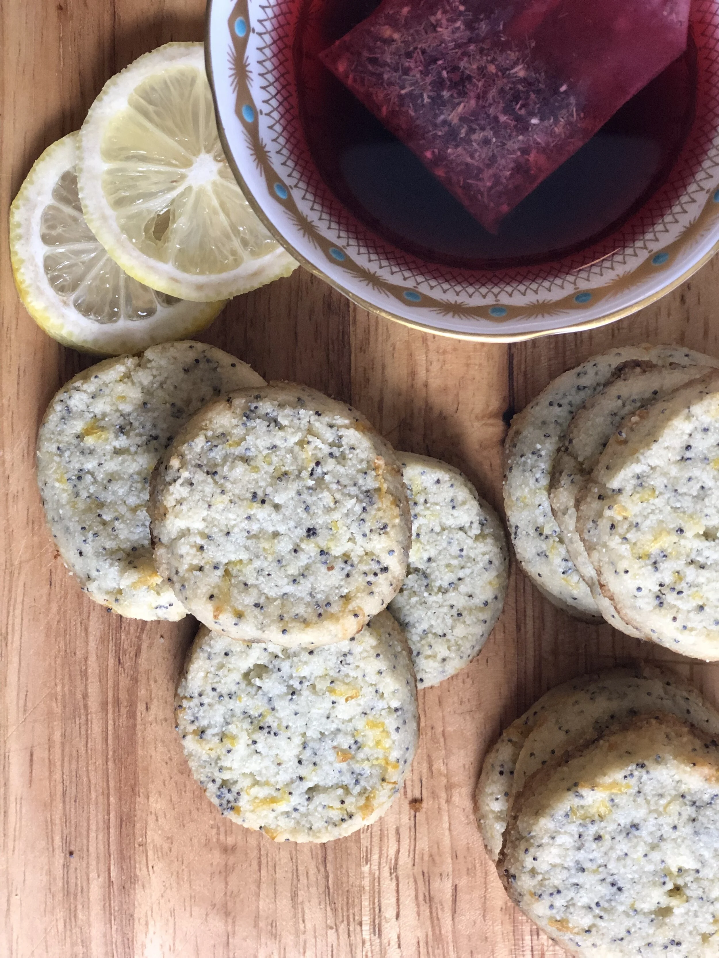 Keto lemon poppyseed shortbread.jpeg