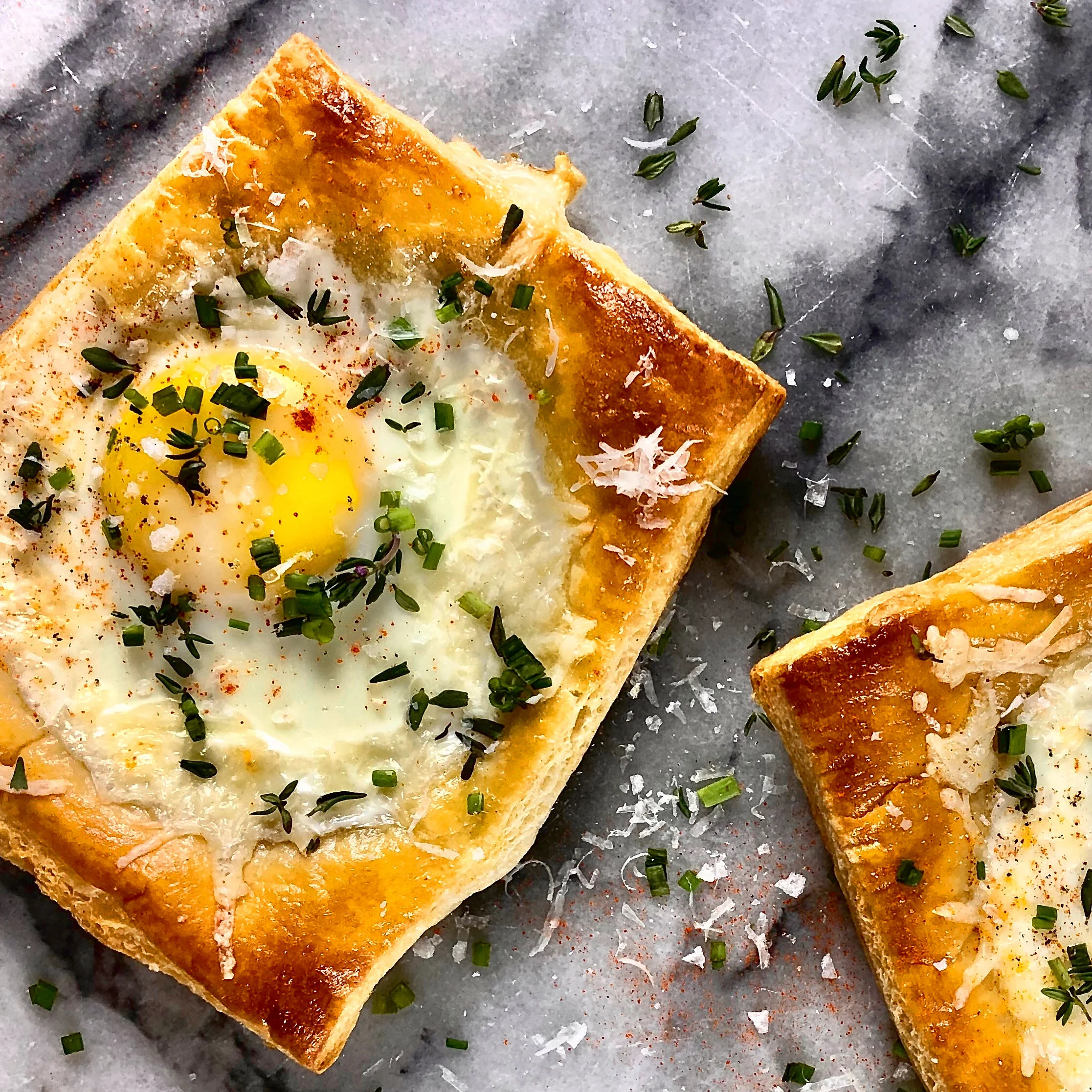 GRUYERE &amp; HERB BAKED EGGS