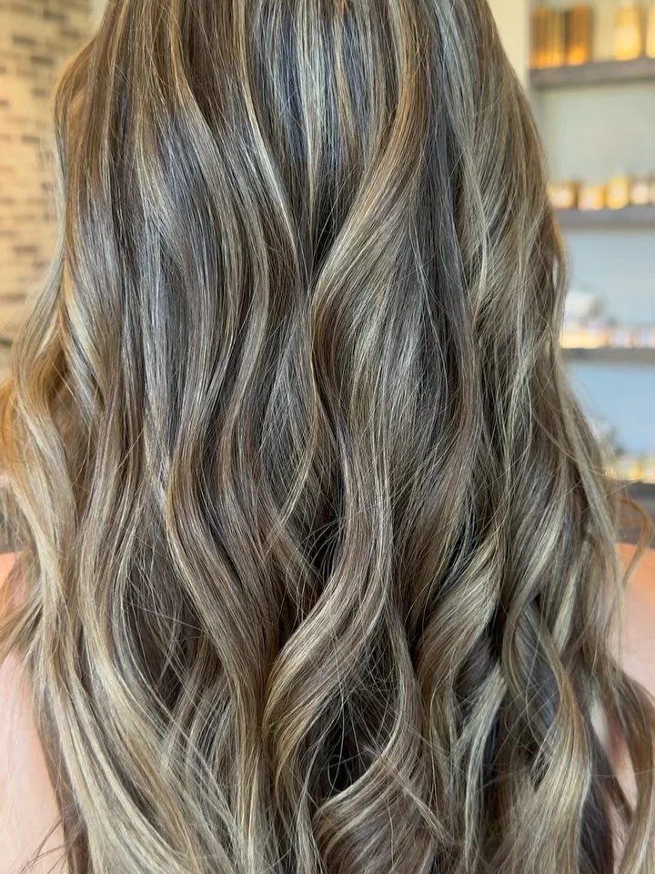 Who says gray can&rsquo;t be gorgeous?
A touch of highlights can make your grays sparkle and blend effortlessly &mdash; no harsh lines, just dimension and shine. ✨
#GrayBlending #SoftHighlights #HairConfidence #GrayIsTheNewBlonde @southsidesalonsd