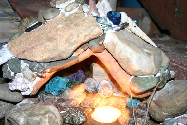 rock_shrine02.jpg