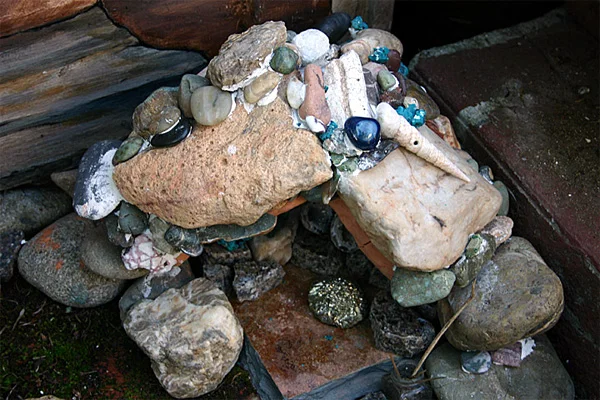 rock_shrine05.jpg