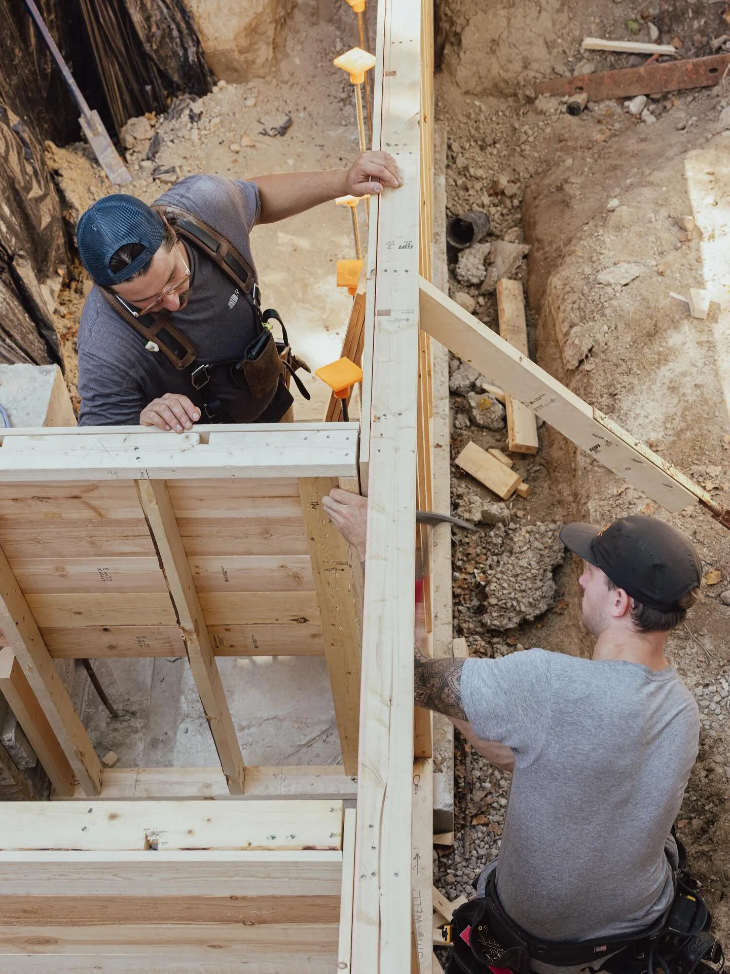 A good duo can add rocket fuel to your efficiency on site. Get the right people together and it&rsquo;s double the pride, triple the production and quadruple the fun! 

[3/3]