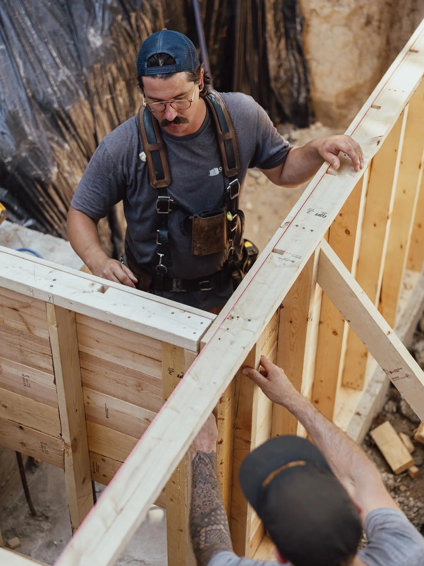 A good duo can add rocket fuel to your efficiency on site. Get the right people together and it&rsquo;s double the pride, triple the production and quadruple the fun! 

[1/3]