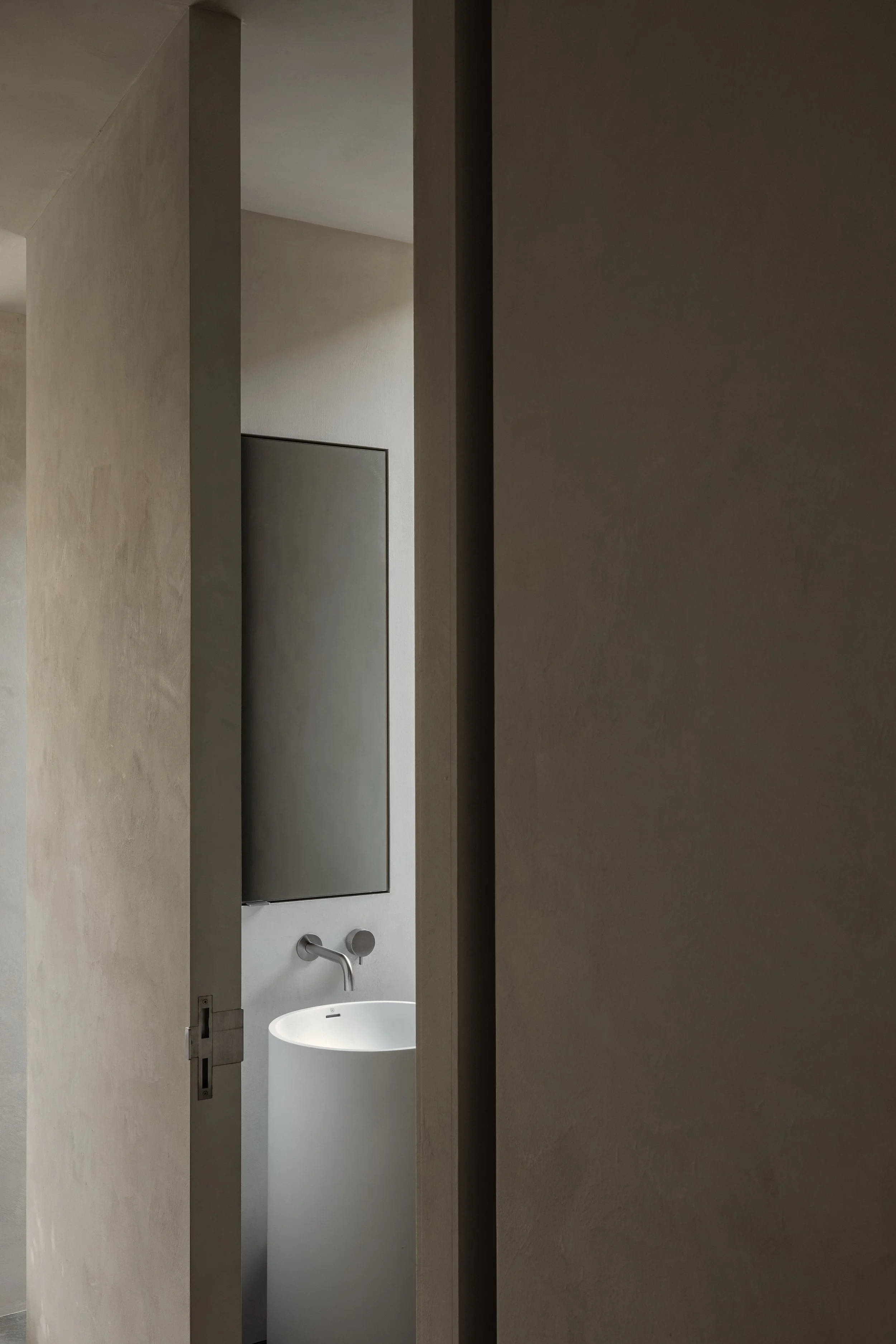 LeckieStudio_W22_1608.jpg