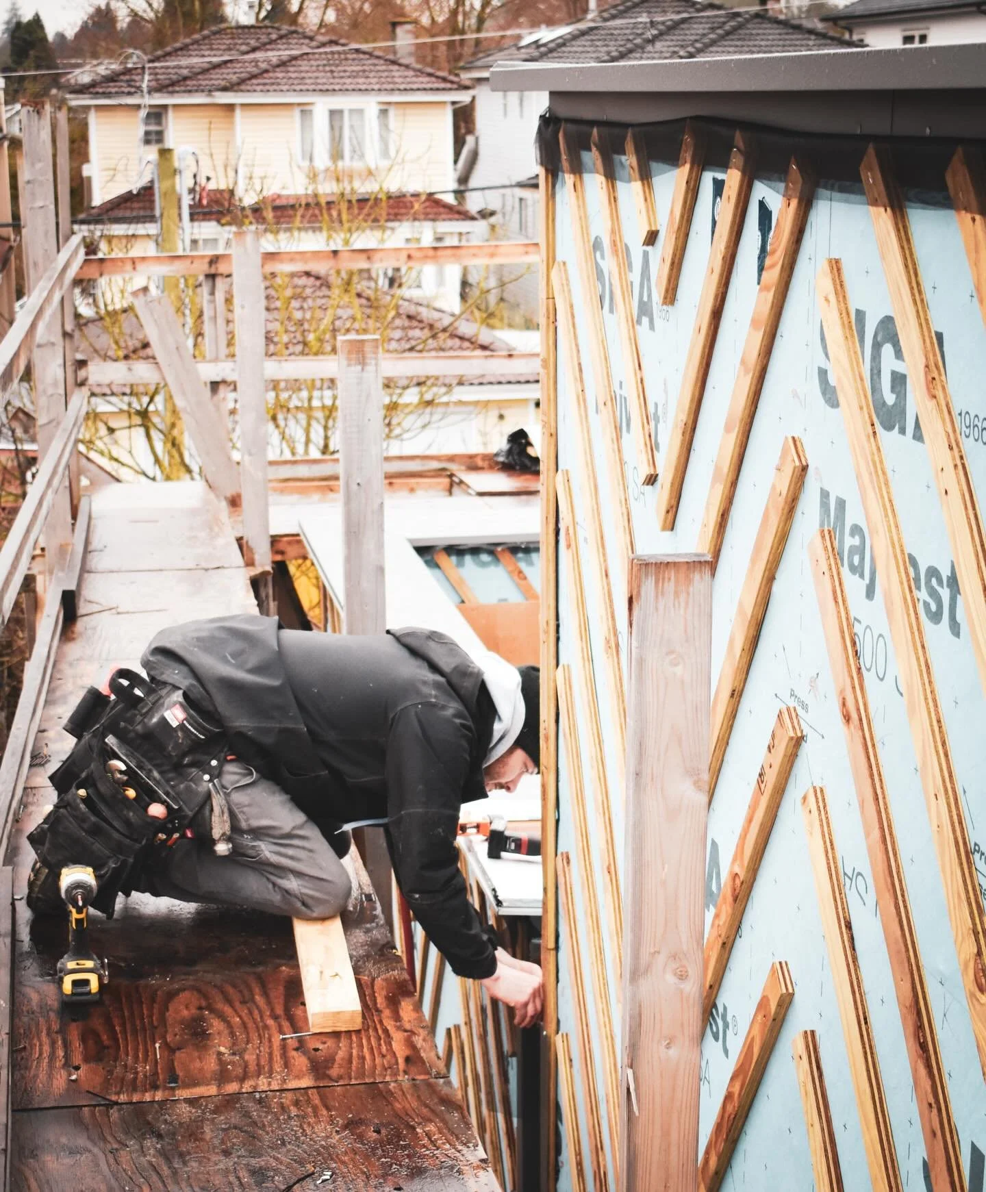 Rainscreen while the sun shines! 😎

[1/3]