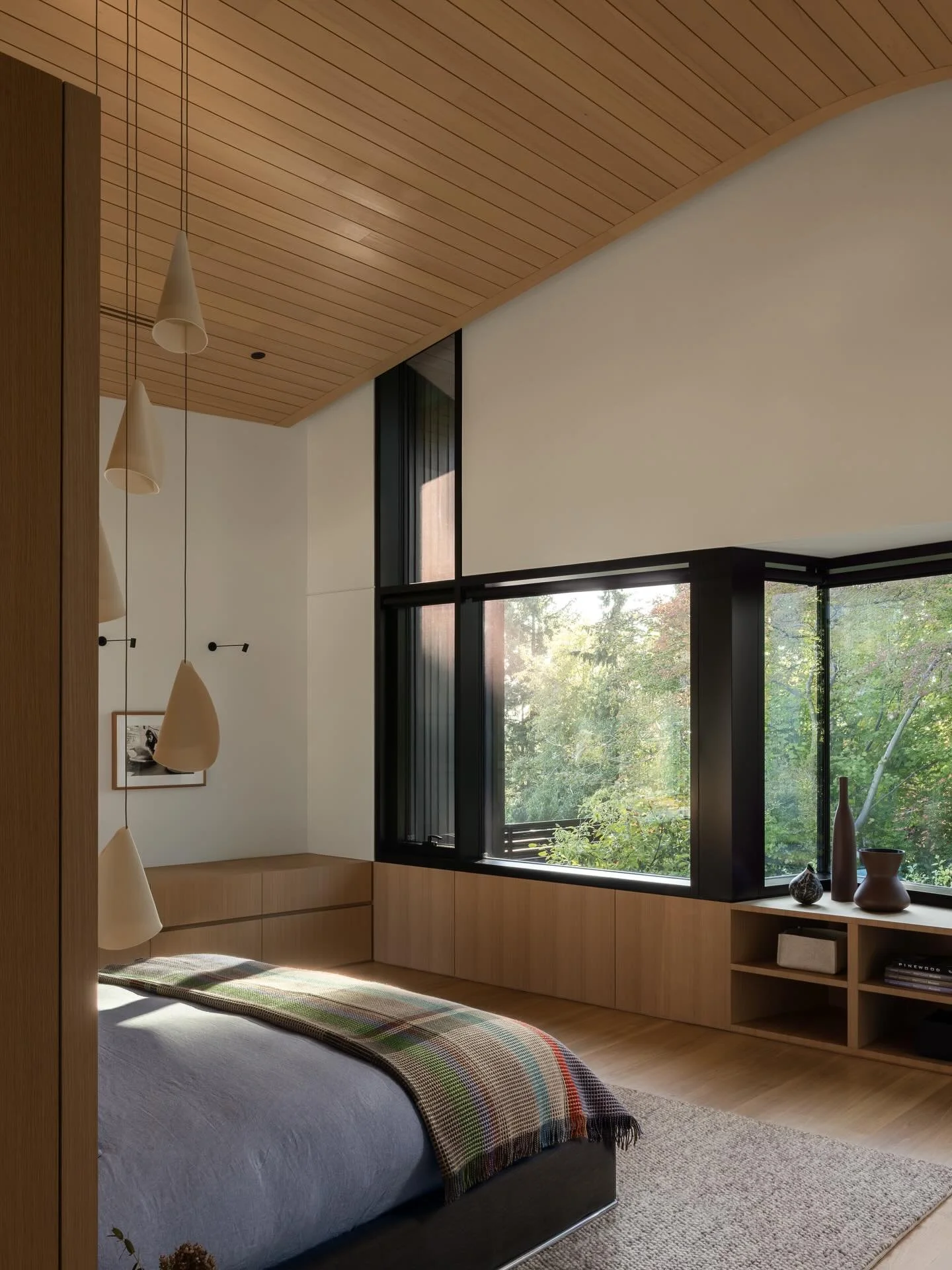 We&rsquo;d like to introduce you to the Sunny house!! When this design from @battersbyhowat came our way, we knew we had something special here. The construction of this mathematical marvel needed some of the most Elf-like foresight we&rsquo;ve ever 