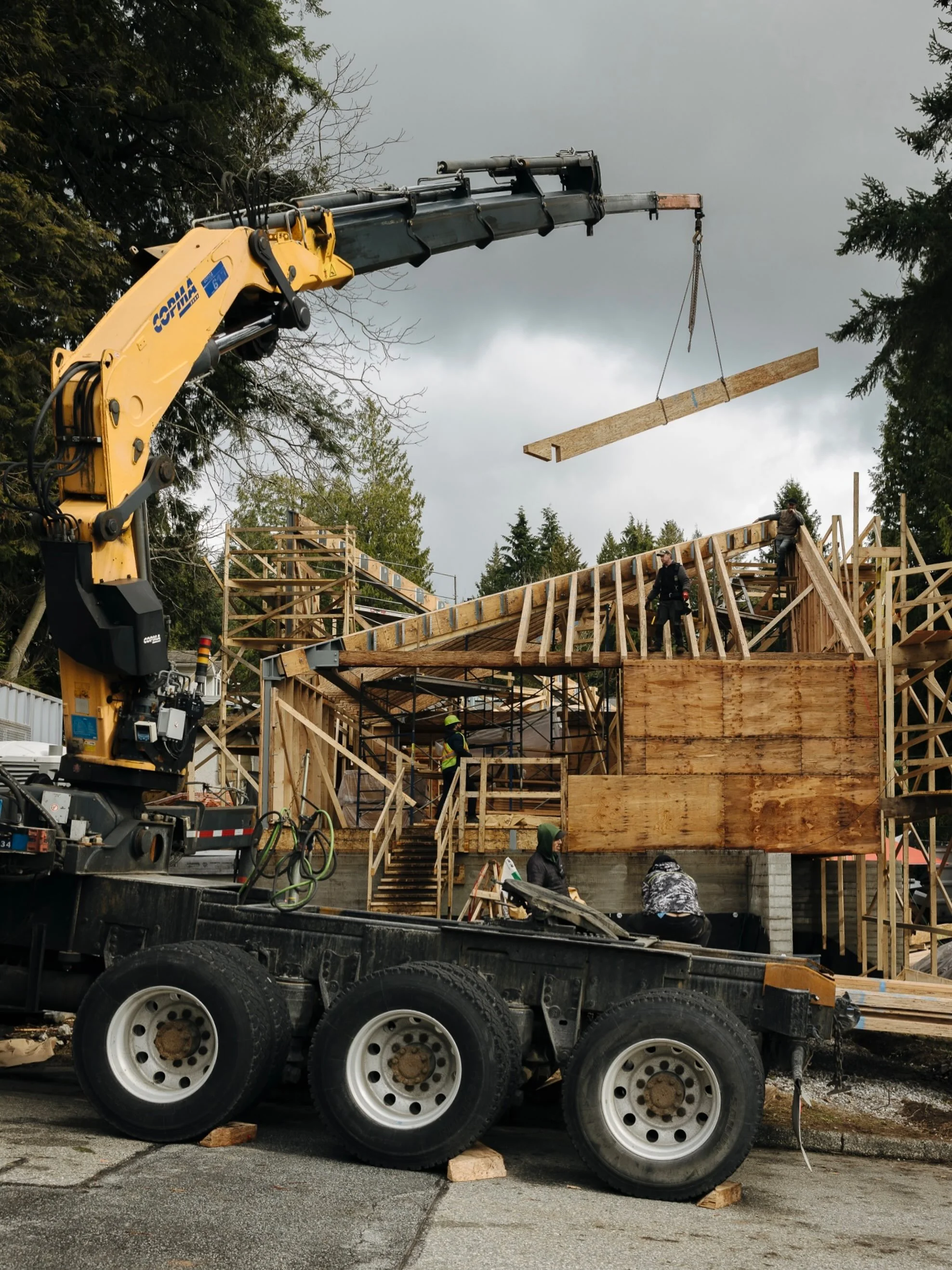 While Twin Peaks House is unveiling its final photos to the world, we wanted to go back in time a bit and show appreciation for this great design. 
Our architect friends at @leckiestudio and our engineer friends at @fastepp had their coordinative wor