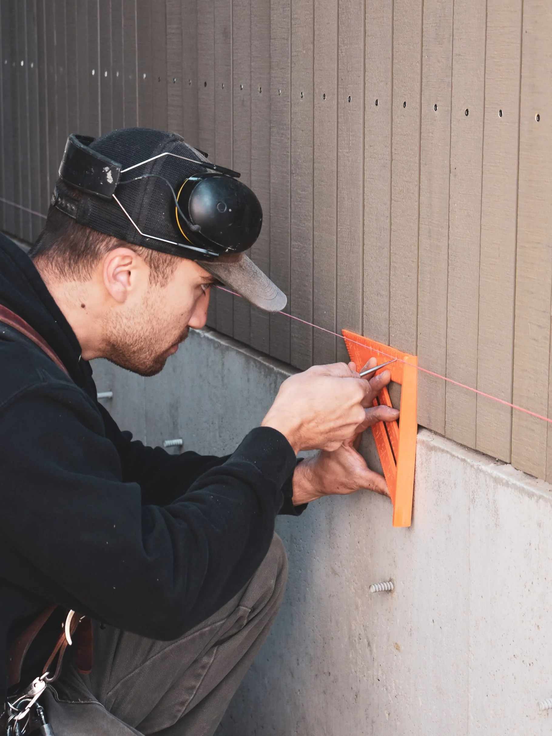 Final dialing in on this cladding. Move-in day is right around the corner!

[1/3]