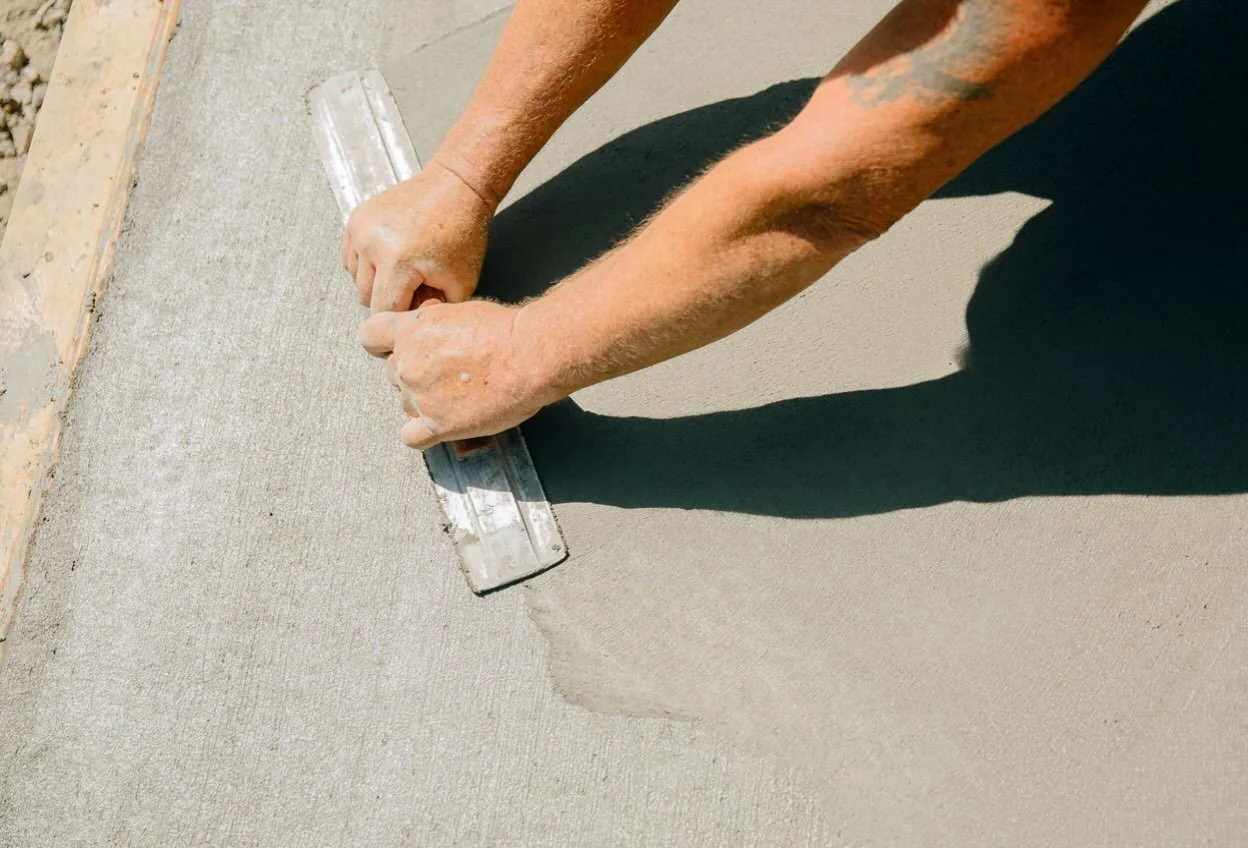 There&rsquo;s no foolin&rsquo; when that concrete is setting. Shout out to the very best in the biz @rainbowconcrete1988 for making those slabs buttery perfection 👌🏻 every time!

[3/3]
📸 @dalinphoto