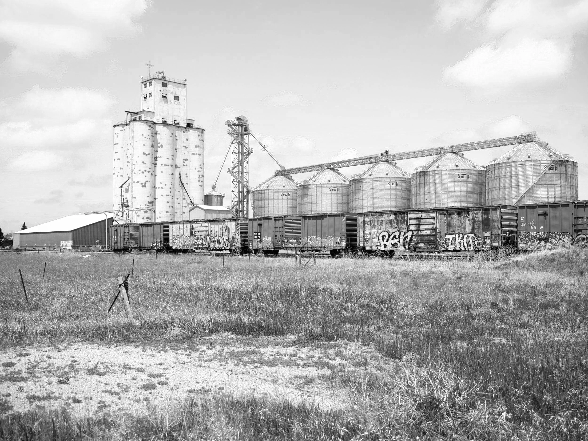 Rylee+Moore+Decaying+Towns+in+The+Easten+Plains-18.jpg