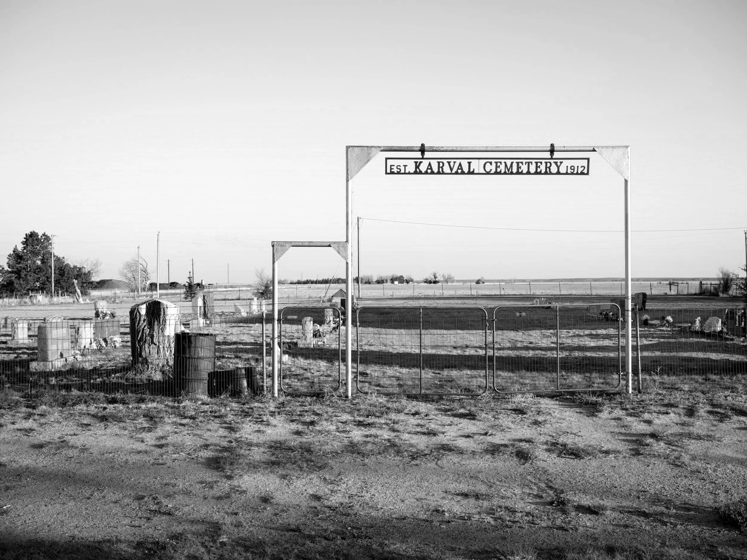 Rylee+Moore+Decaying+Towns+in+The+Easten+Plains-42.jpg