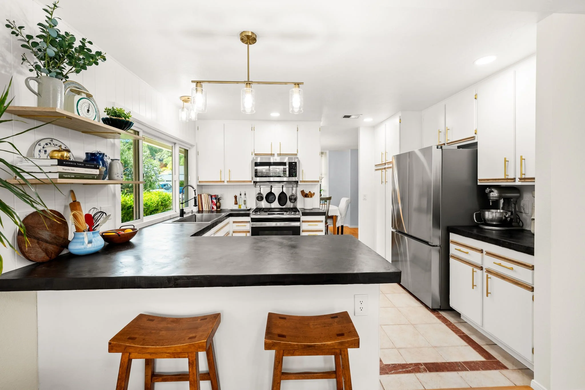 20-web-or-mls-19- Mt Ariane.jpg