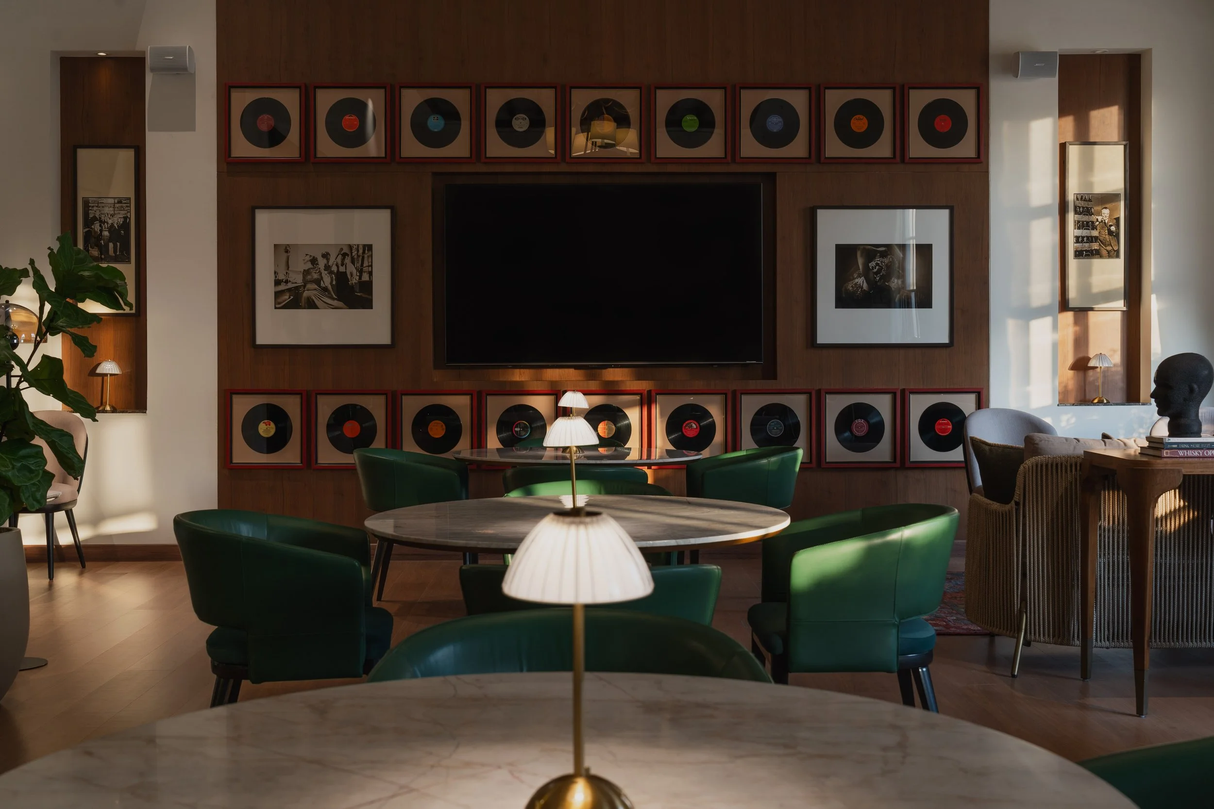 Bar - 1.jpg