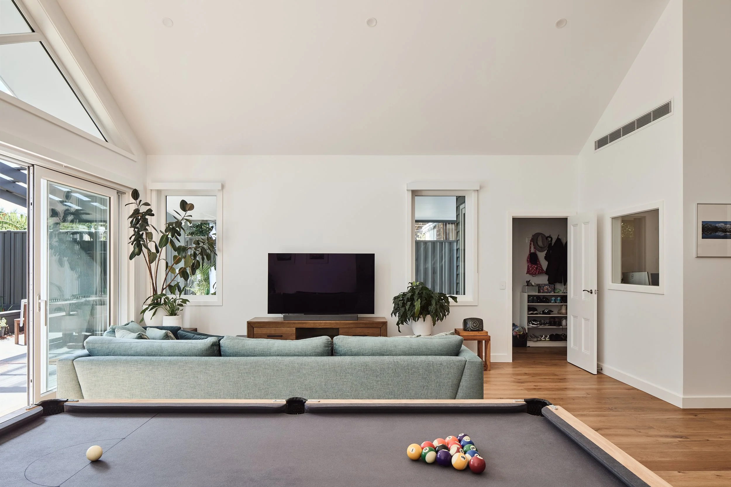 250228 BrownSt_0082 living 2.jpg