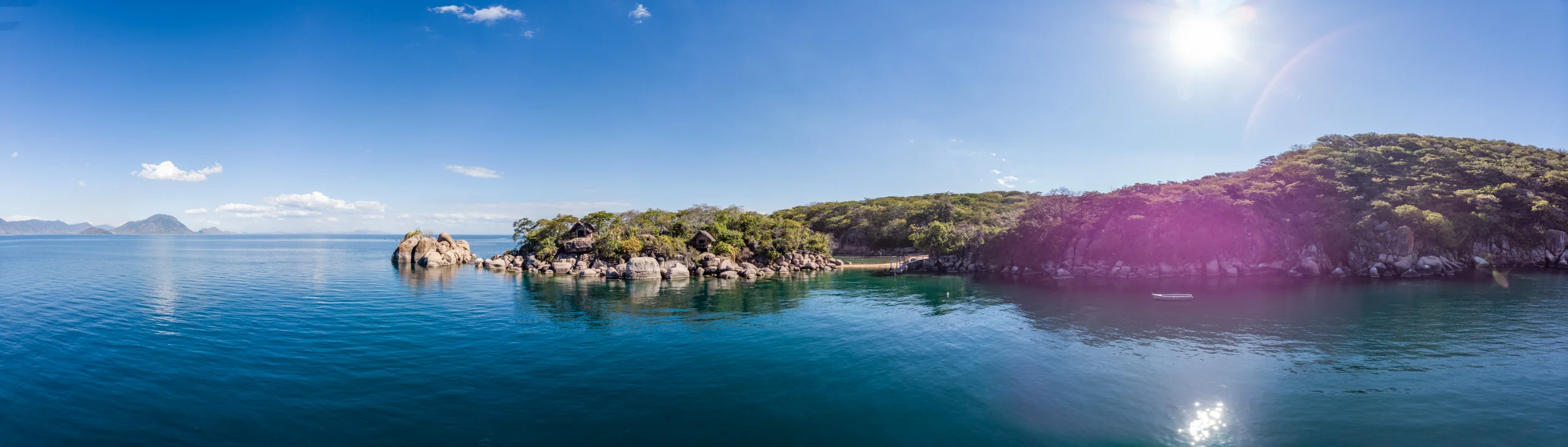 Sinamatella - Malawi - Mumbo Island - Pano 3 - 20180614 - 1.jpg