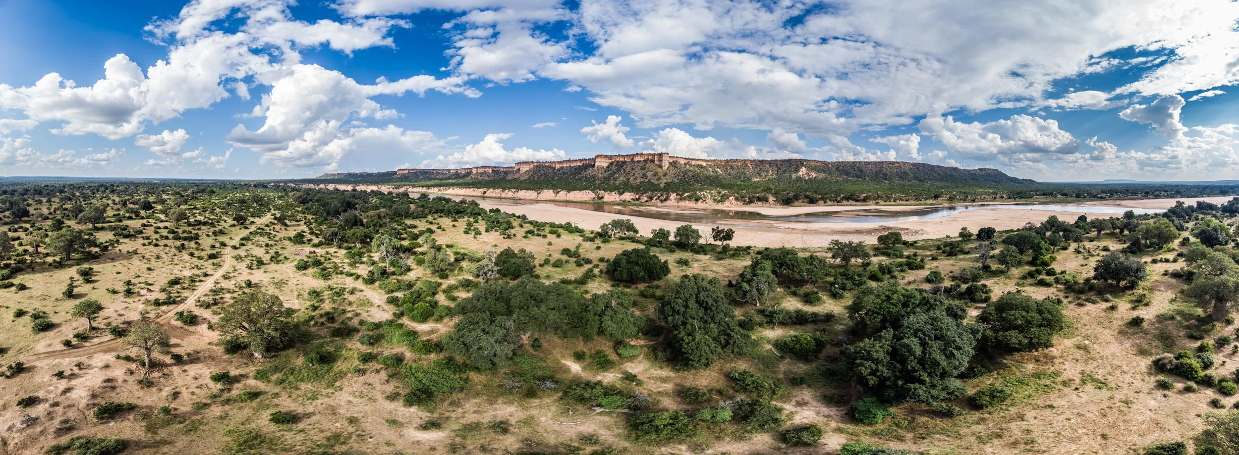 Sinamatella - Zimbabwe - Gonarezhou - Pano 1 - 20180502 - 1.jpg