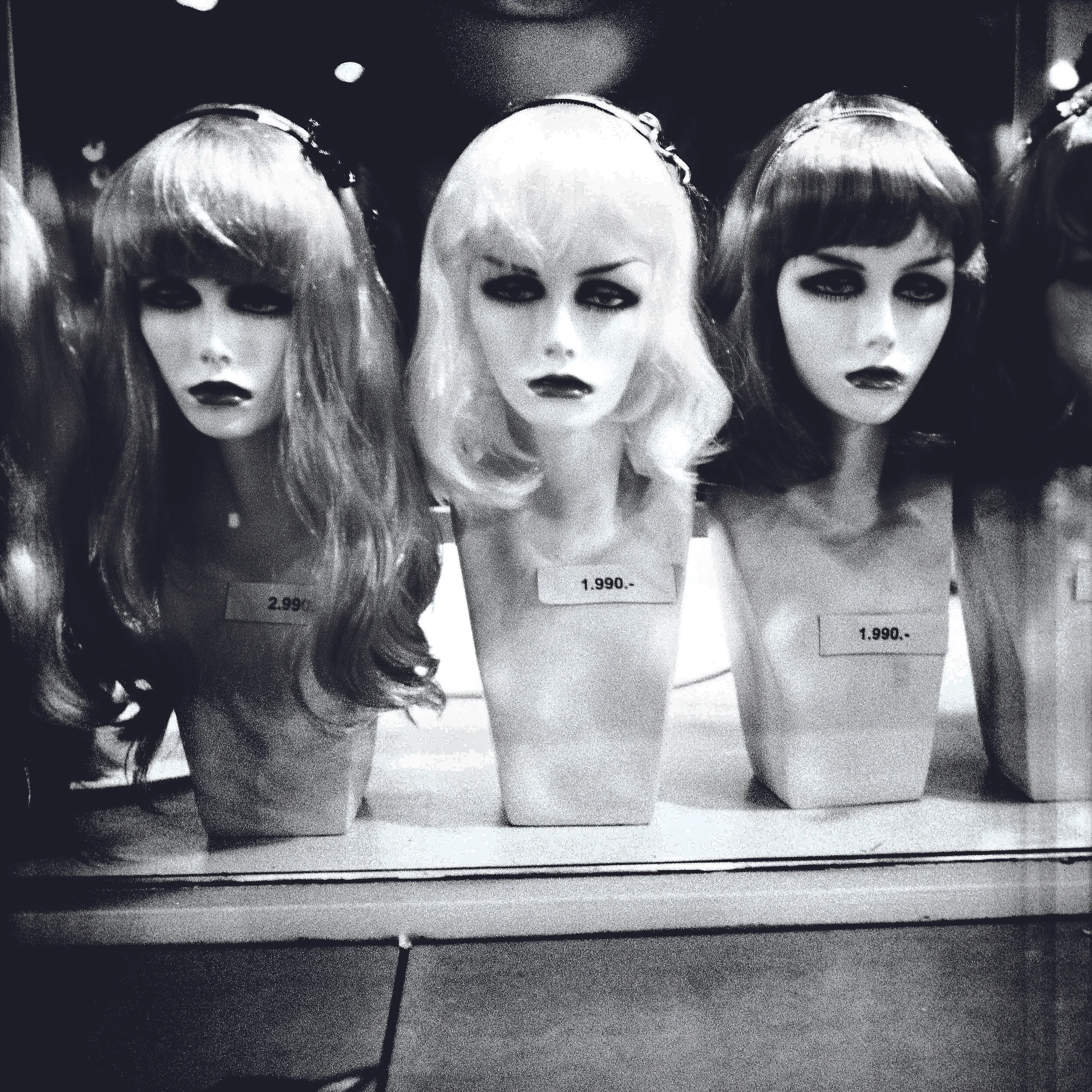 2011-01-06 R2 carre clean SCA BP ++n BLURB2.jpg