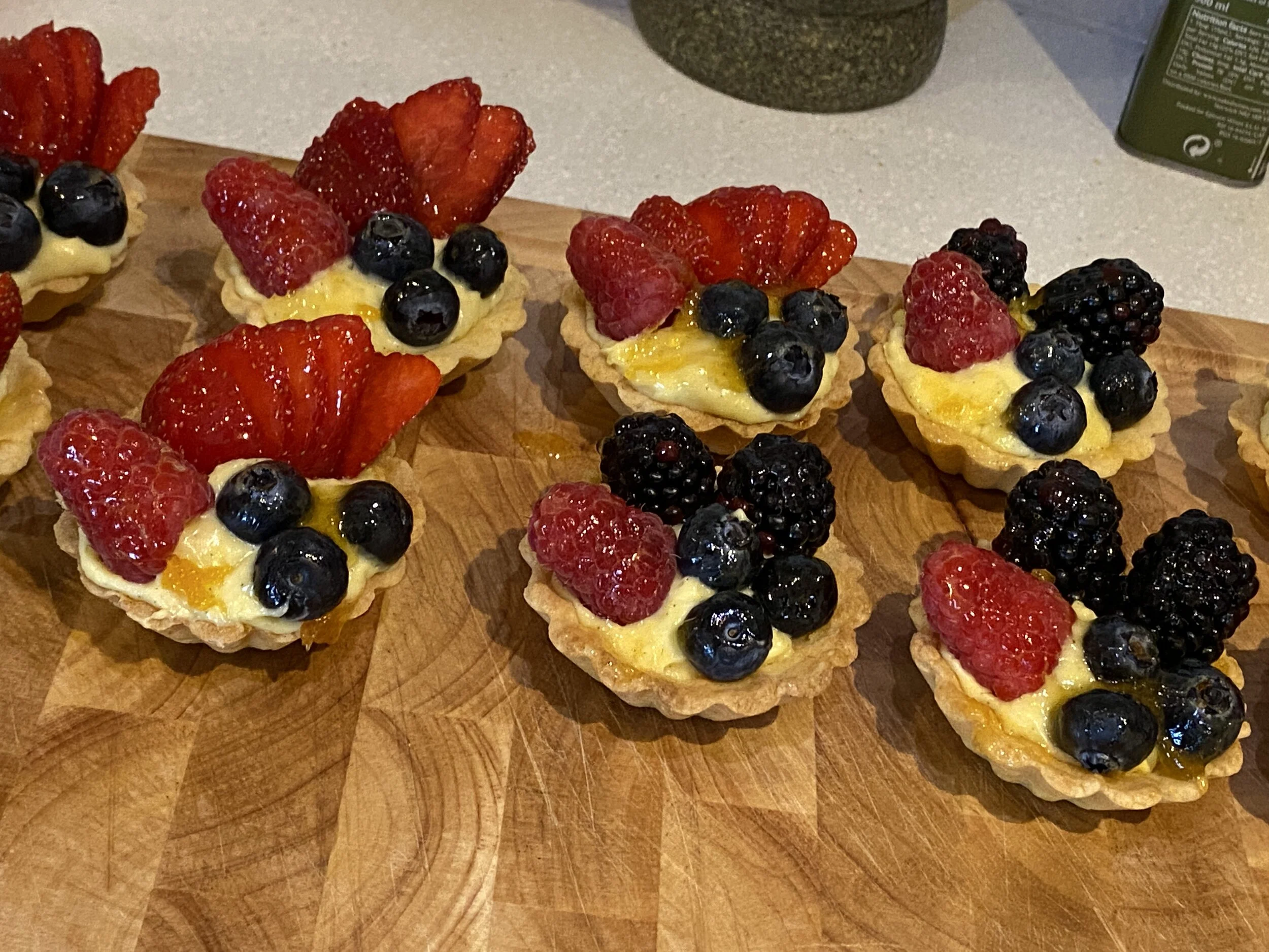 Mini fruit tarts
