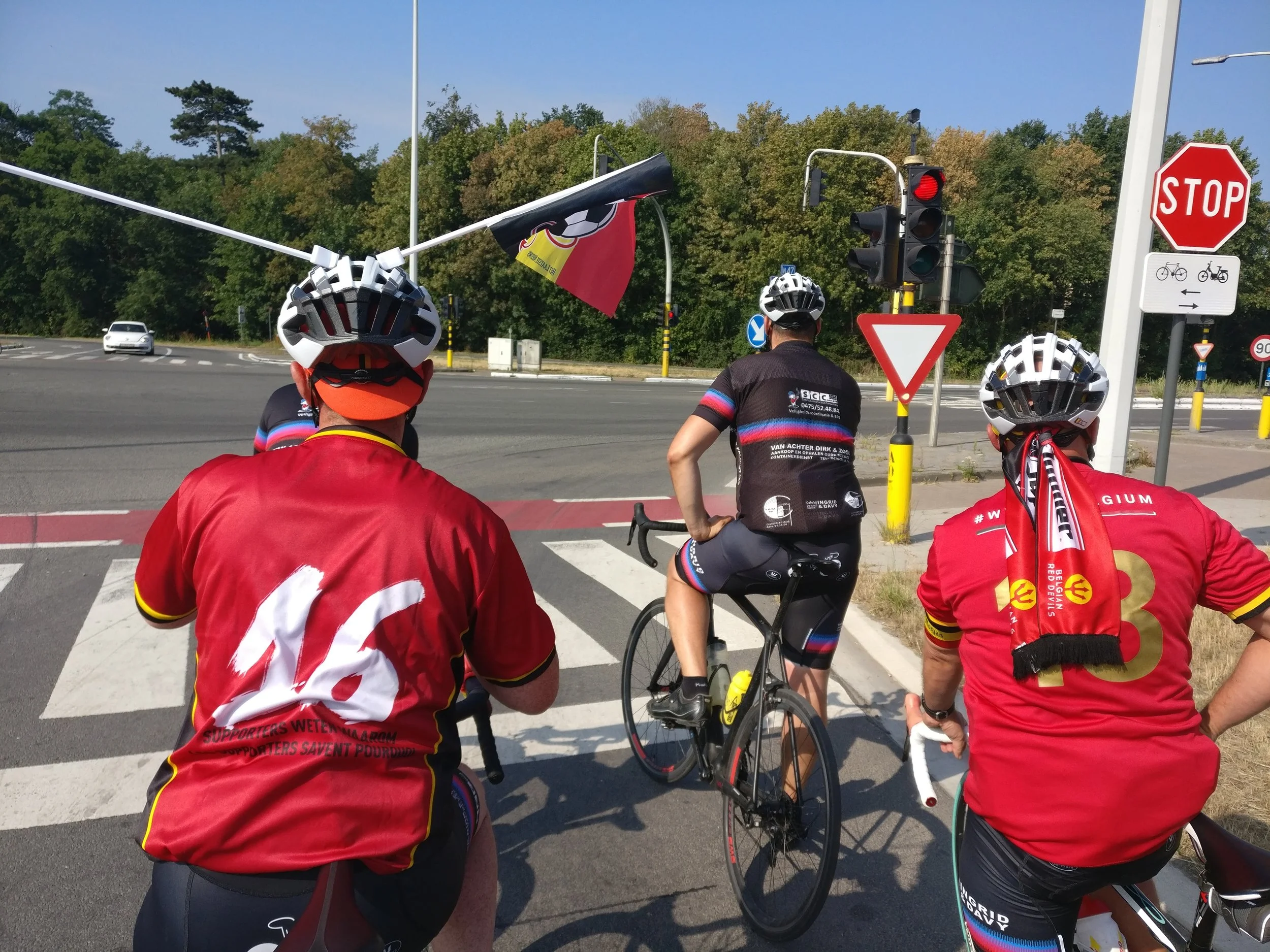 Evenwijdig met de E17