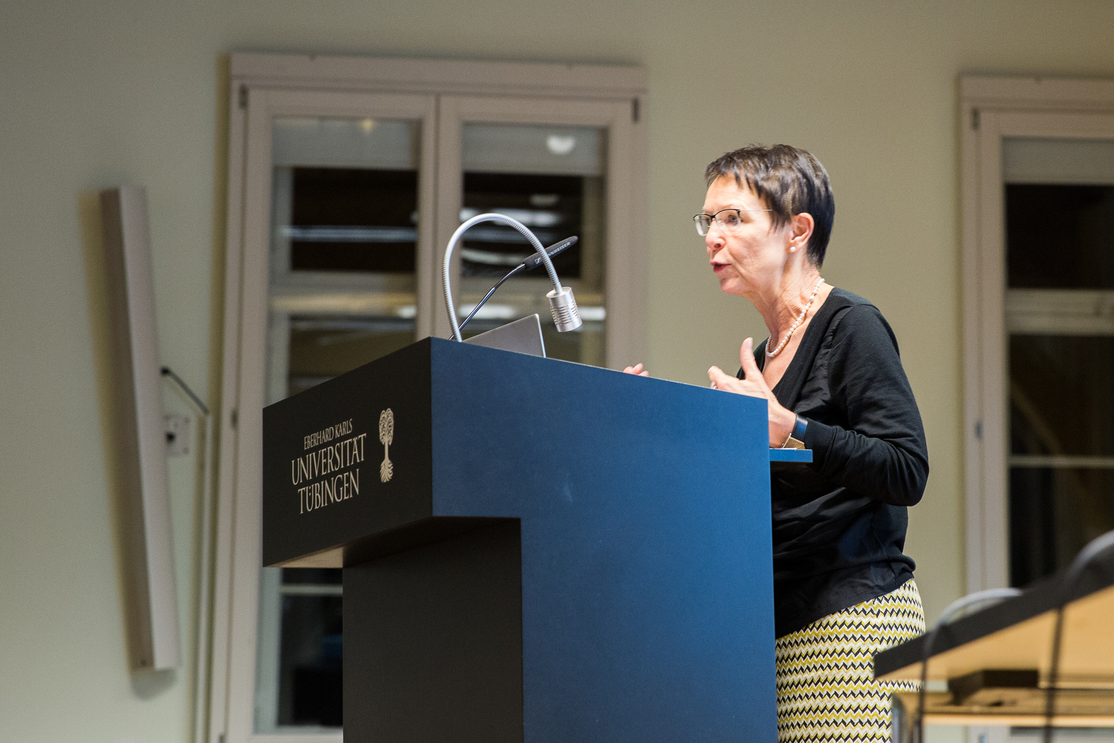 Birgit Sauer spricht über das Verhältnis von Rechtspopulismus und Geschlecht.