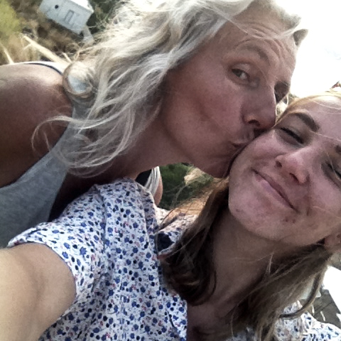 Kursholdere er Vibeke og Clara, mor og datter.